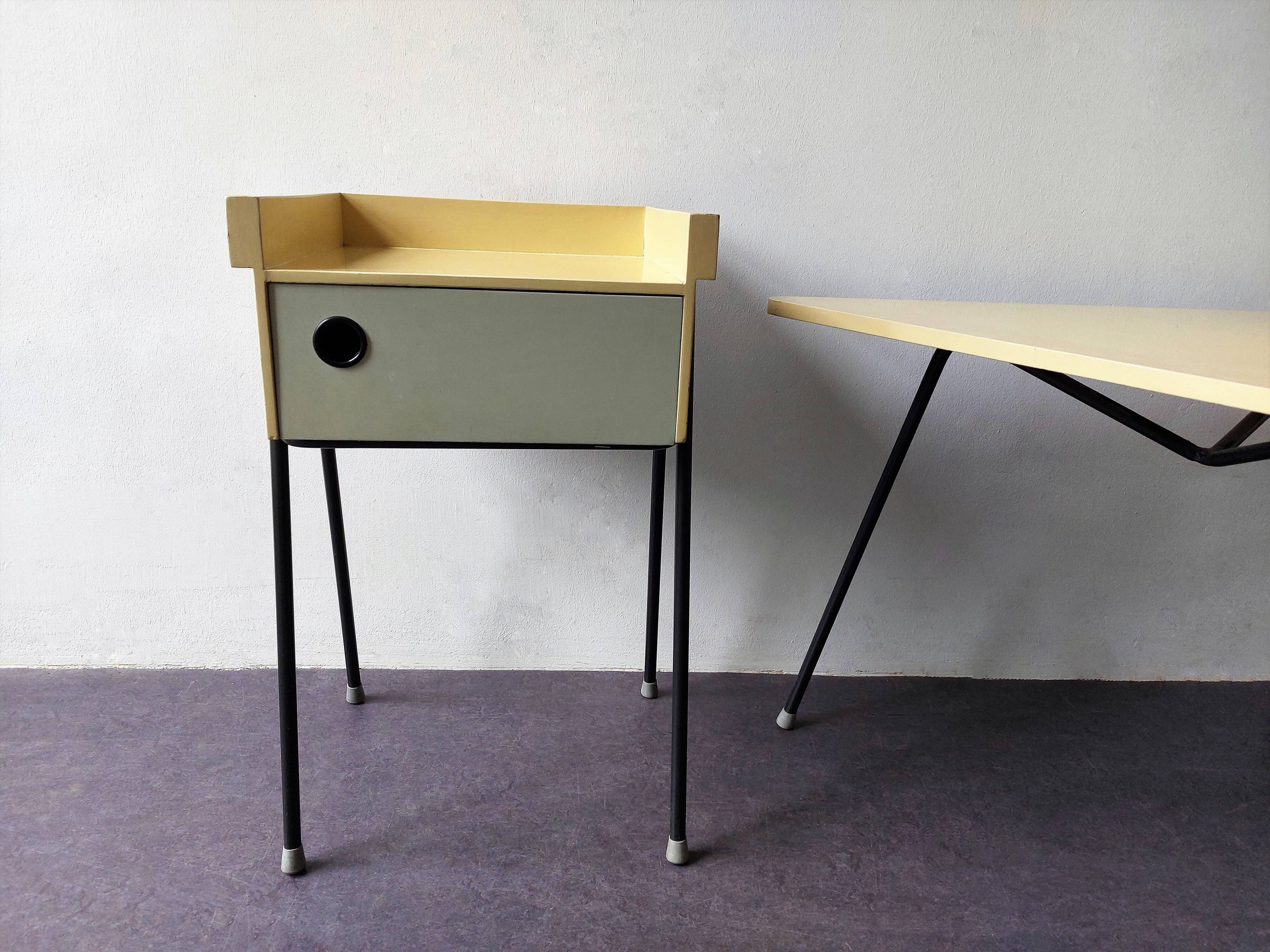 Set of 2 Room '56 nightstands and bedroom sidetable by Rob Parry for Dico, The Netherlands 1950's