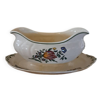 Villeroy and Boch gravy boat on its Vieux Strasbourg model frame