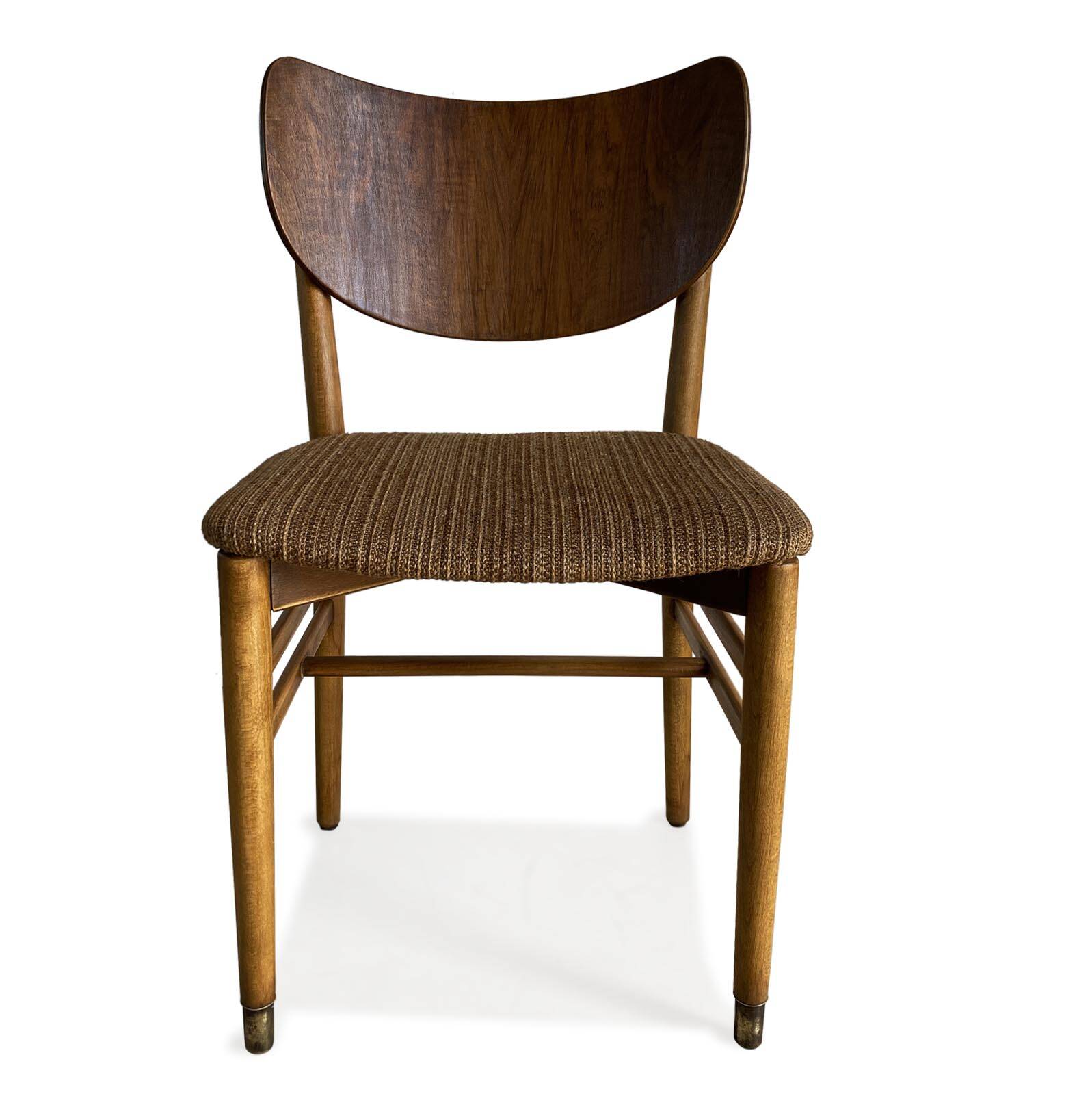 Une chaise de Niels et Eva Koppel