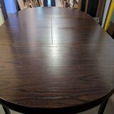 Round table with butterfly extensions