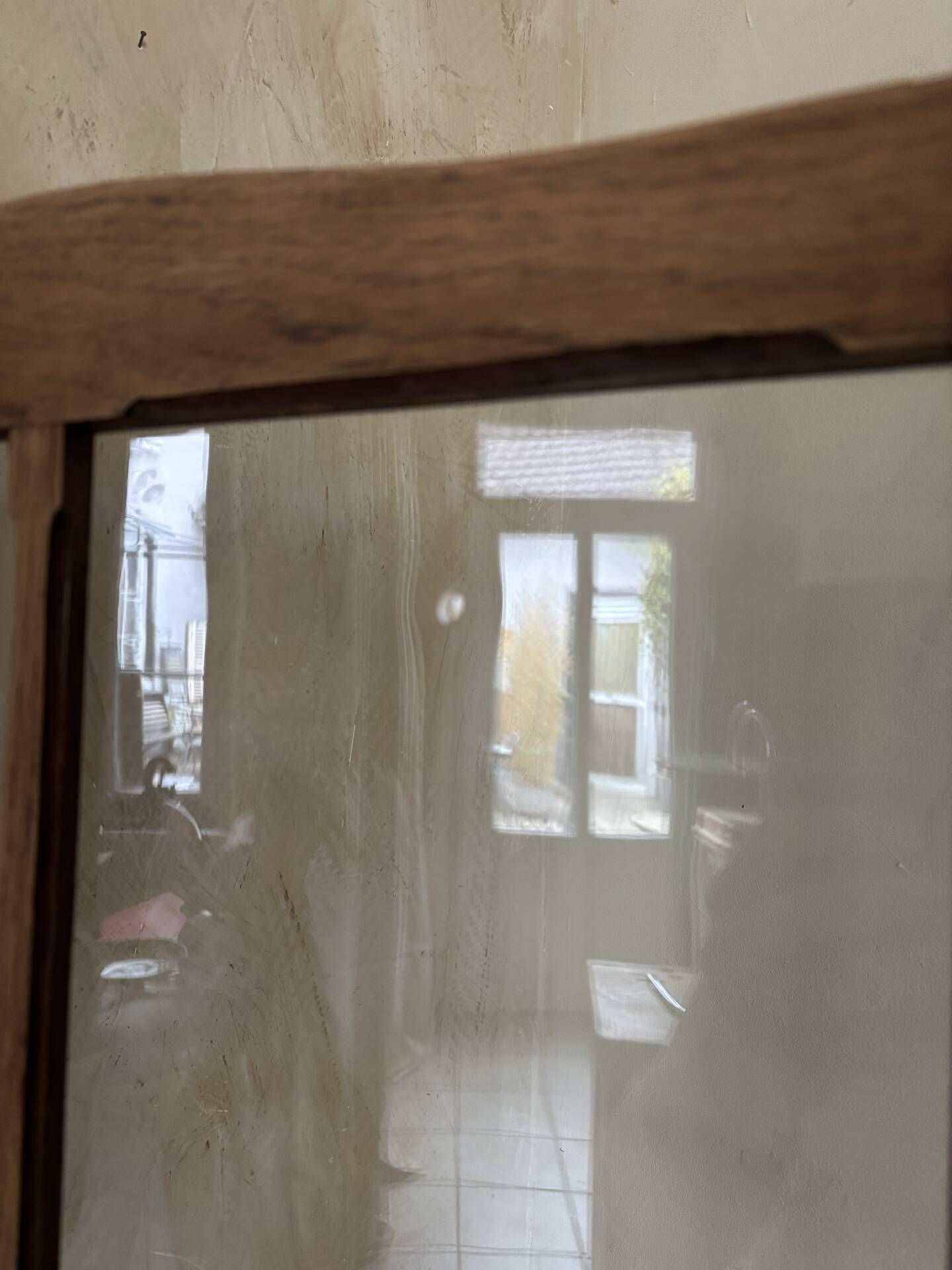 Antique screen in solid oak and glass