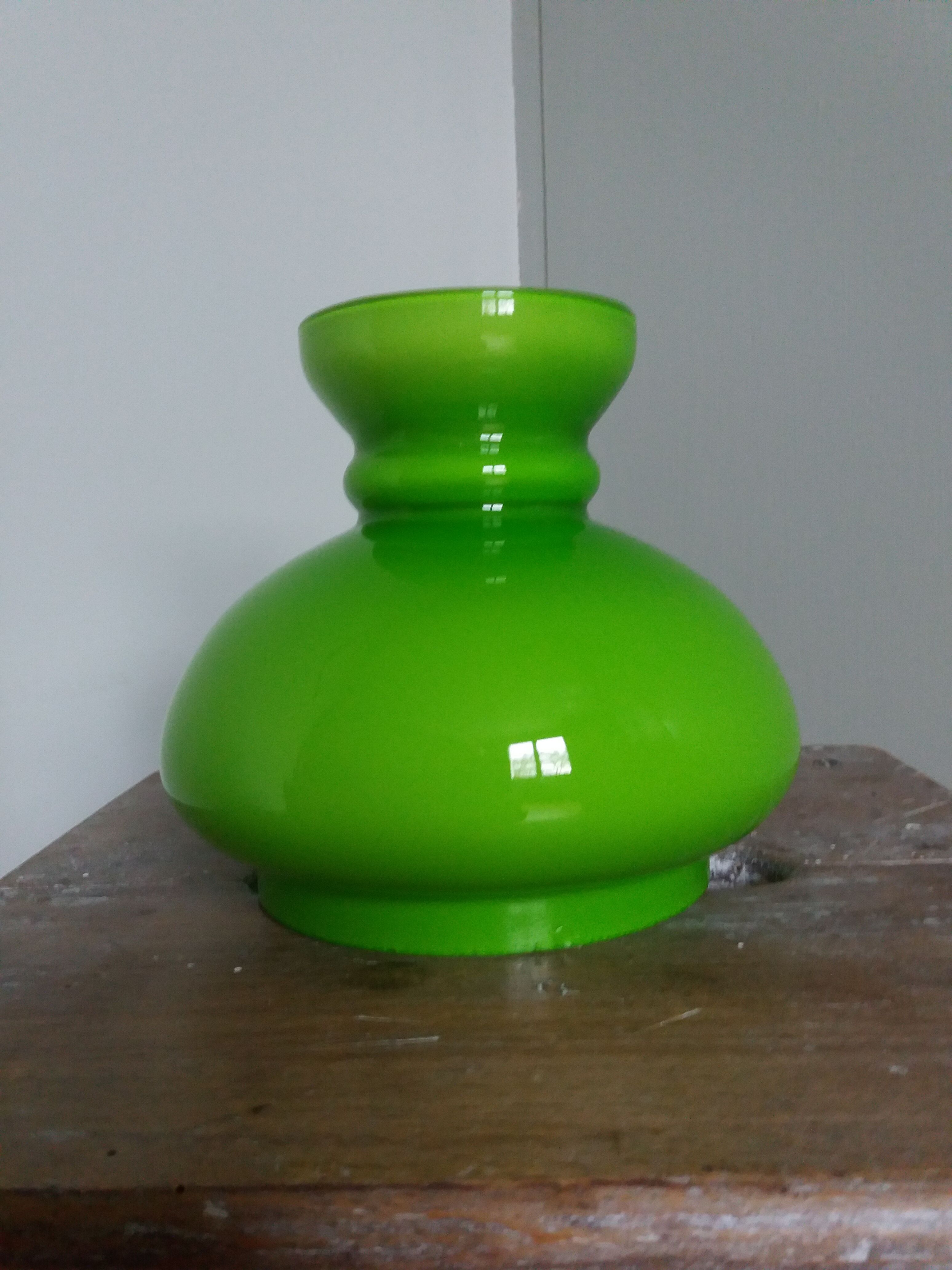 Opaline globe lampshade
