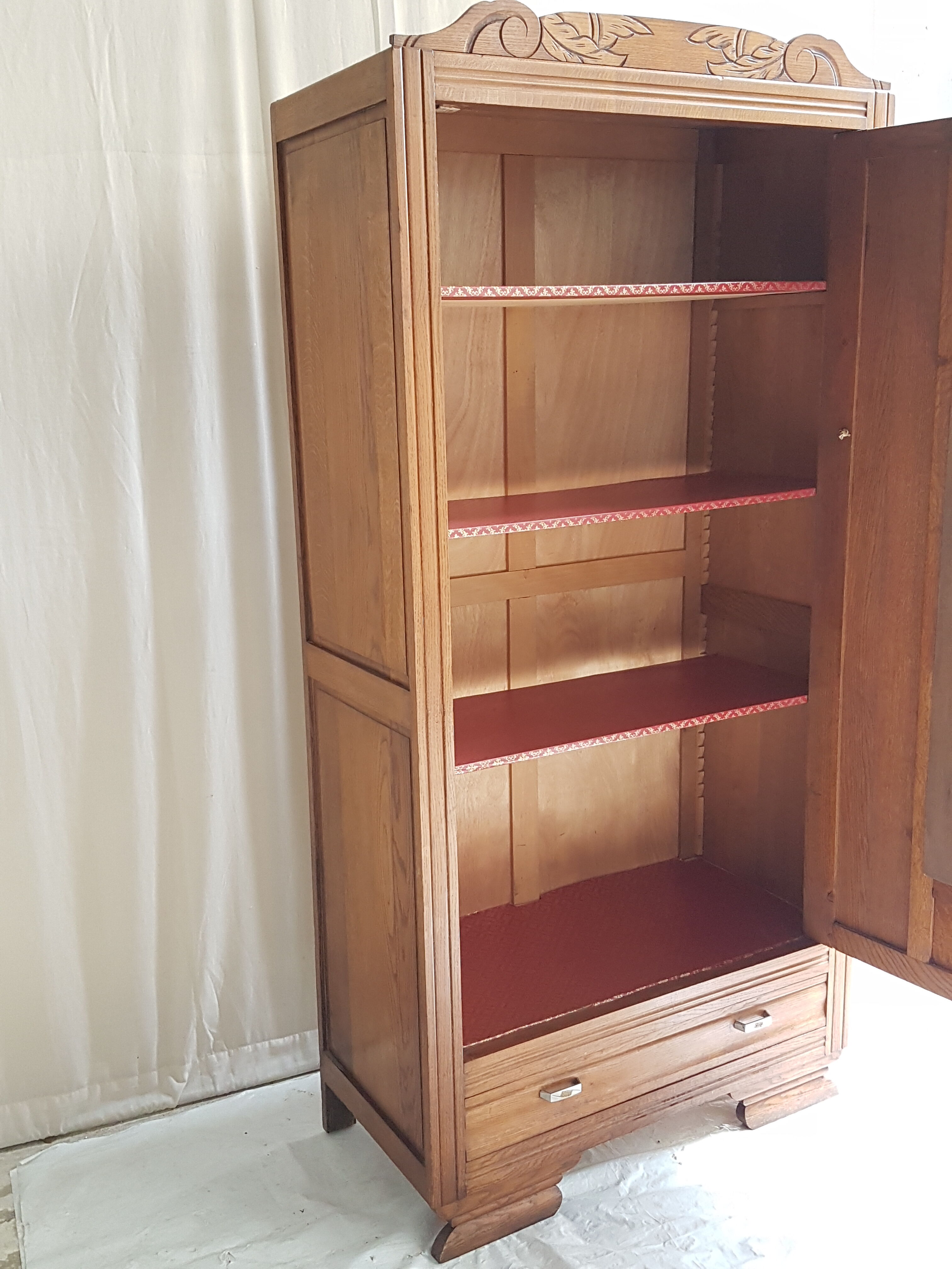 Vintage wardrobe with 1 door for years 50