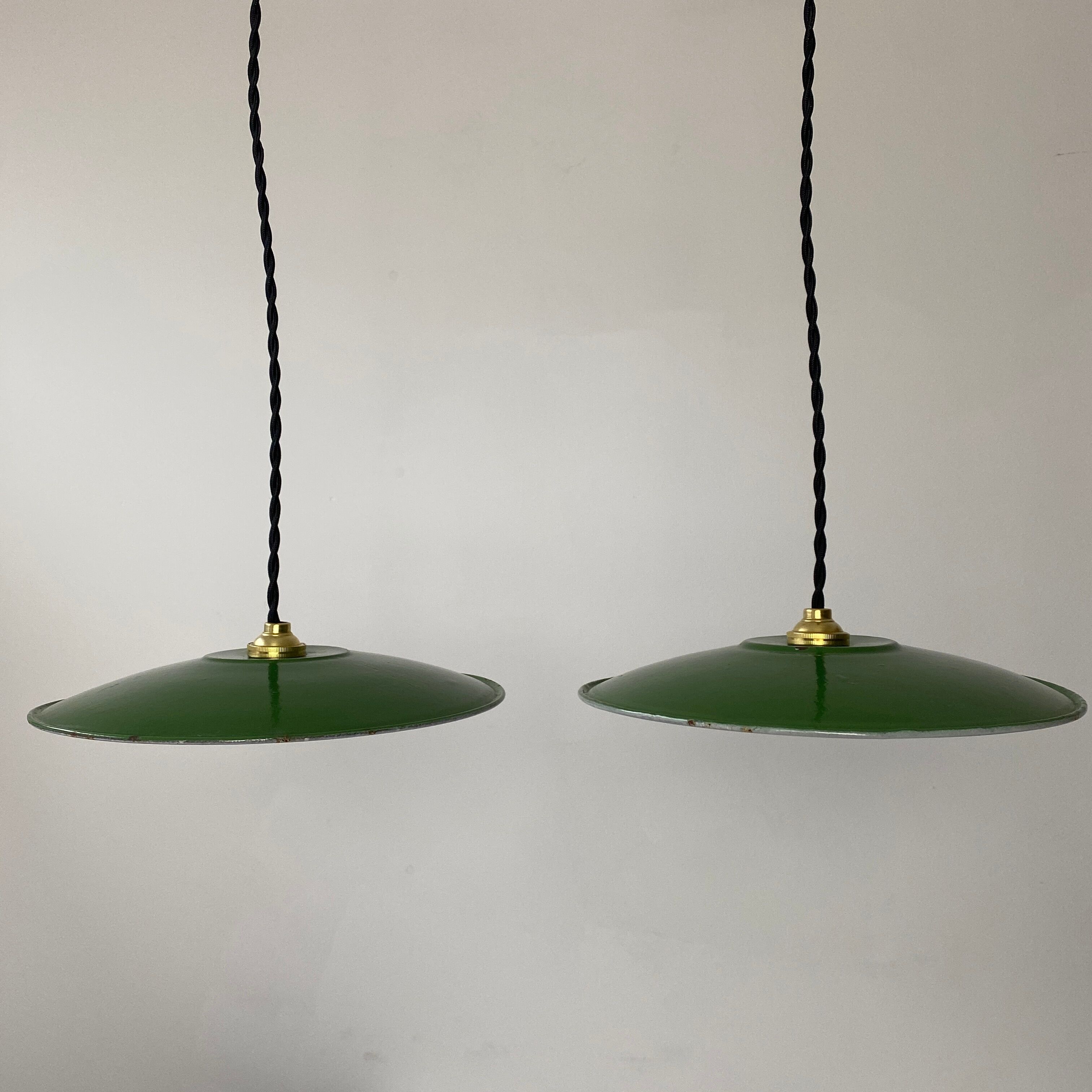 Pair of old vintage enamelled suspensions