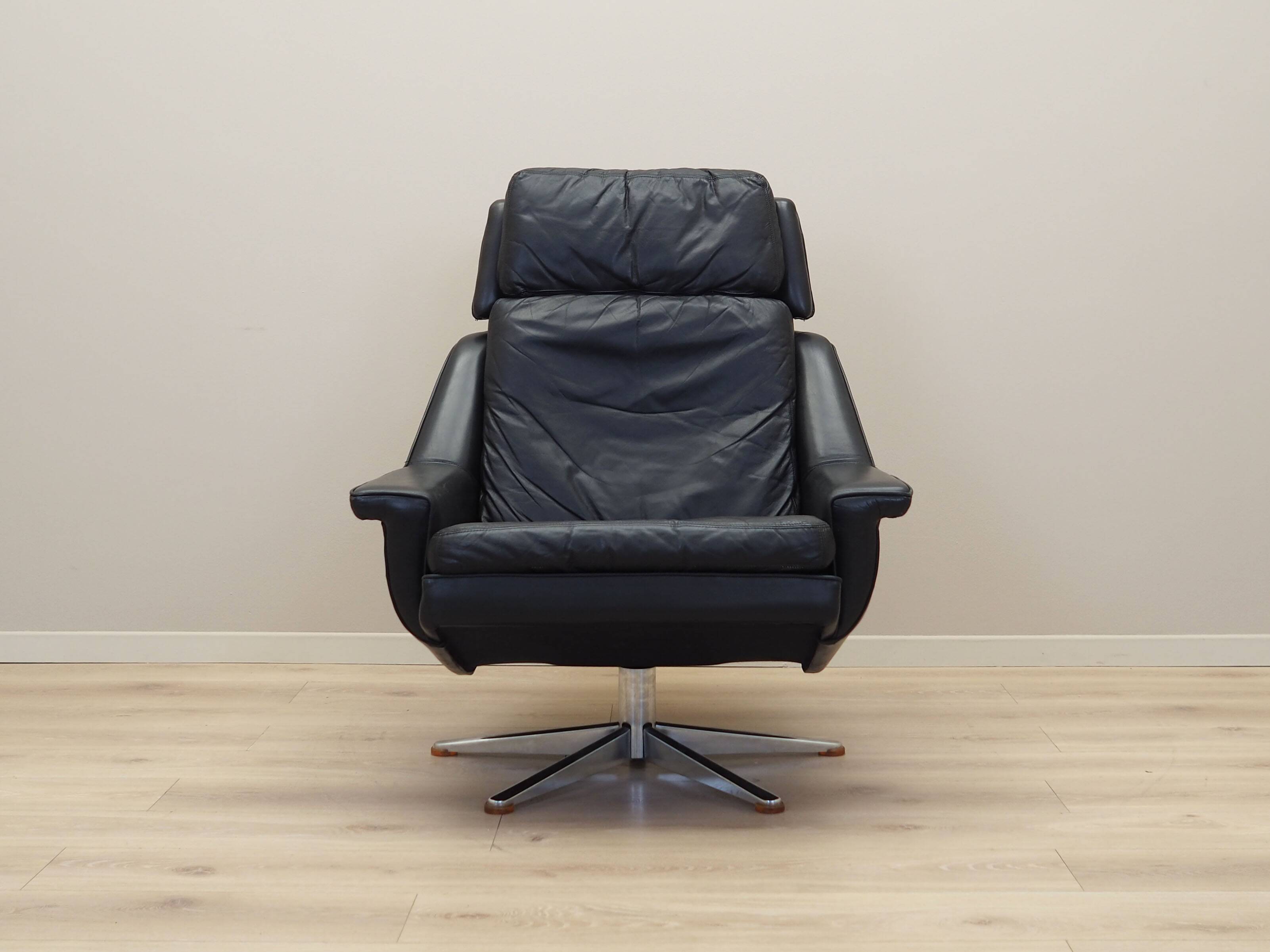 Swivel armchair, Danish design, 1970s, designer: Werner Langenfeld, manufac