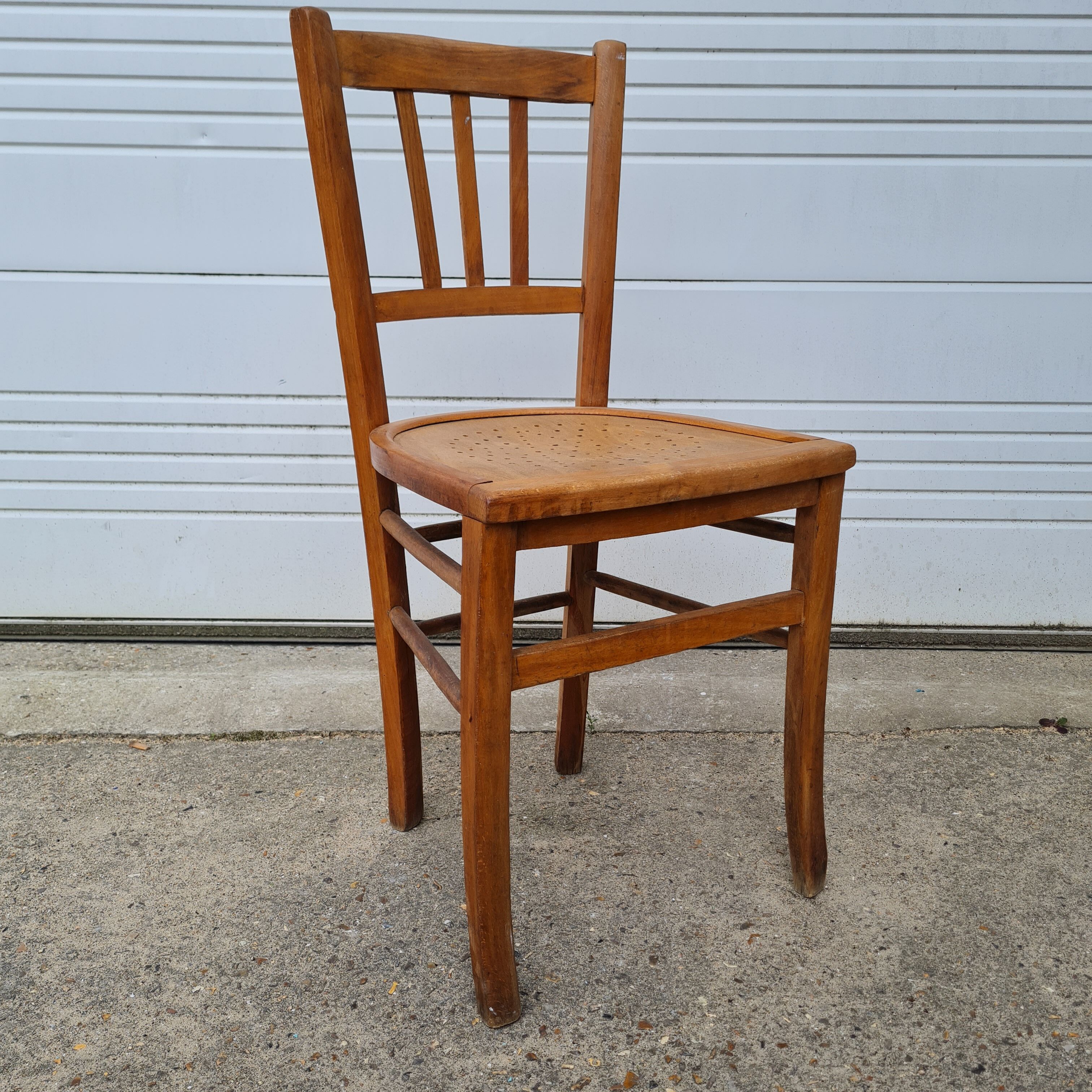 Bistro chair
