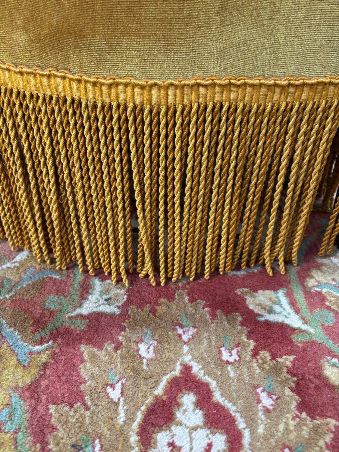 Paire de fauteuils bergère Art Déco velours jaune doré années 1920