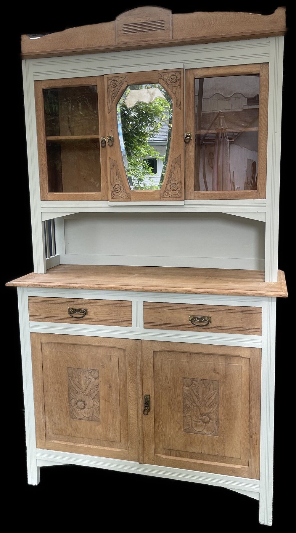Art deco kitchen sideboard