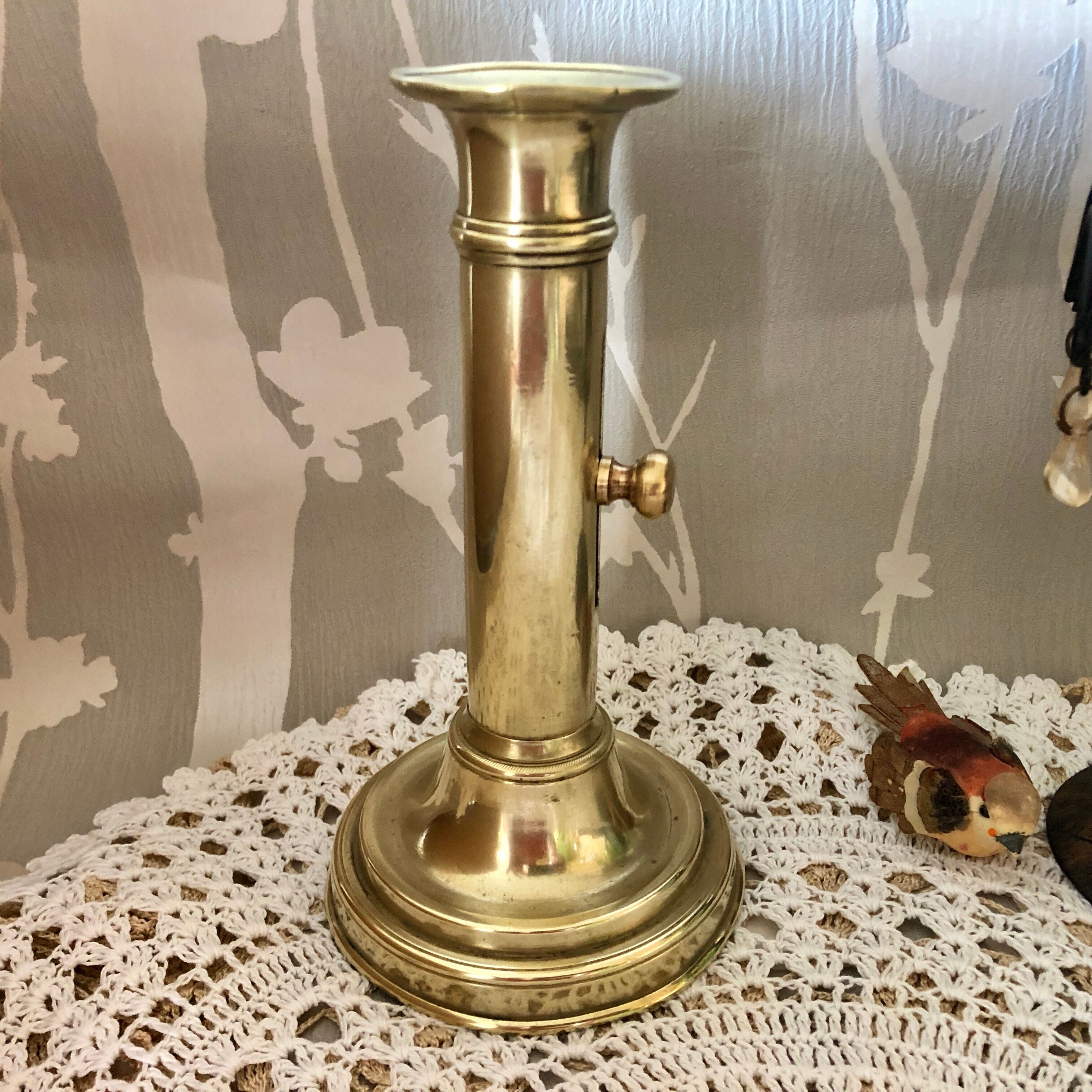 Golden copper candle holder with Belle Epoque pusher