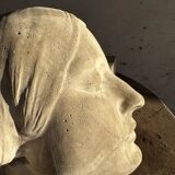 Beige plaster wall bust by Walter De Buck — figurative expressionist female head, wall-mounted