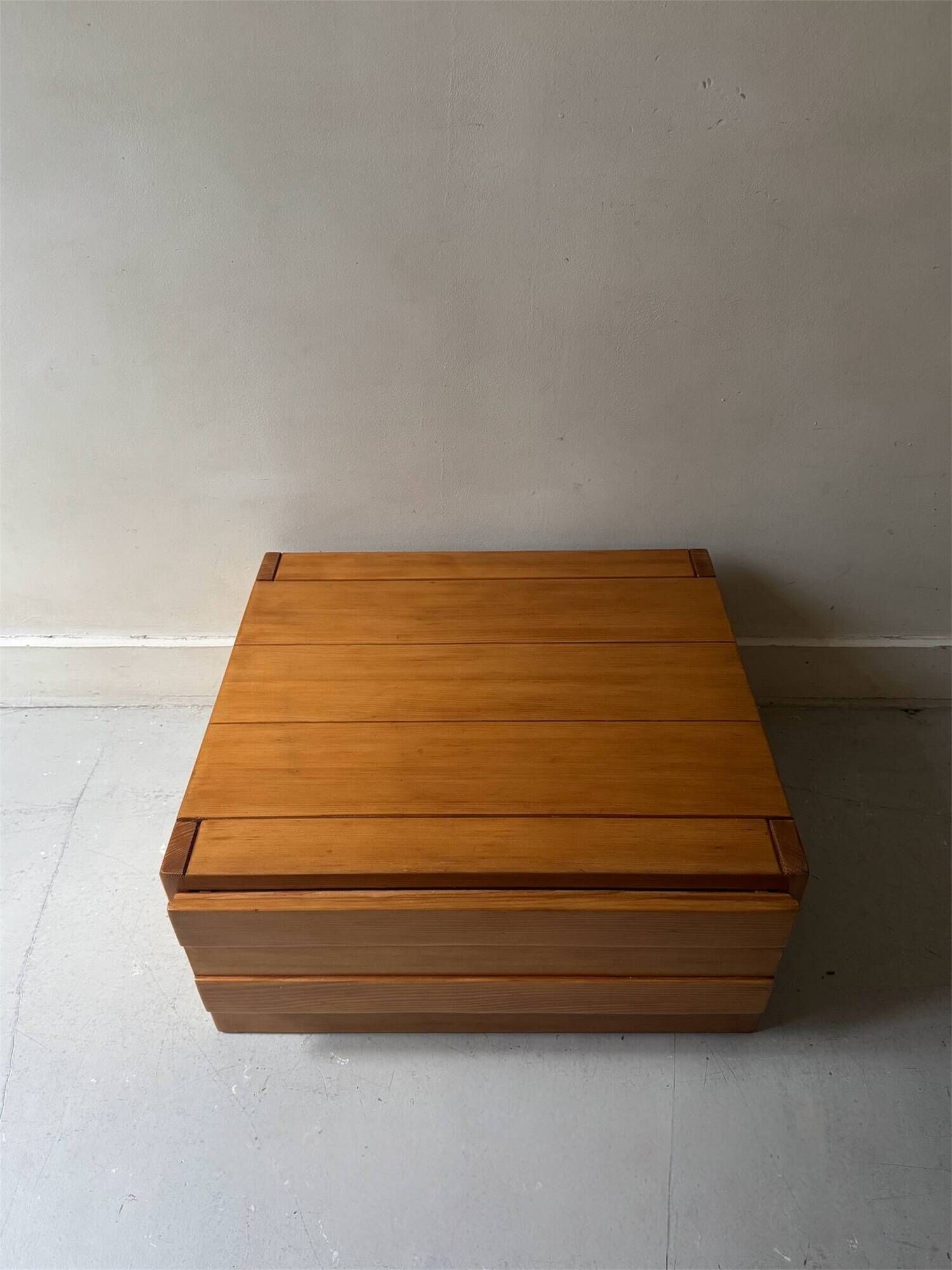 Low bedside table, accent table in elm wood, Maison Regain, France 1970.