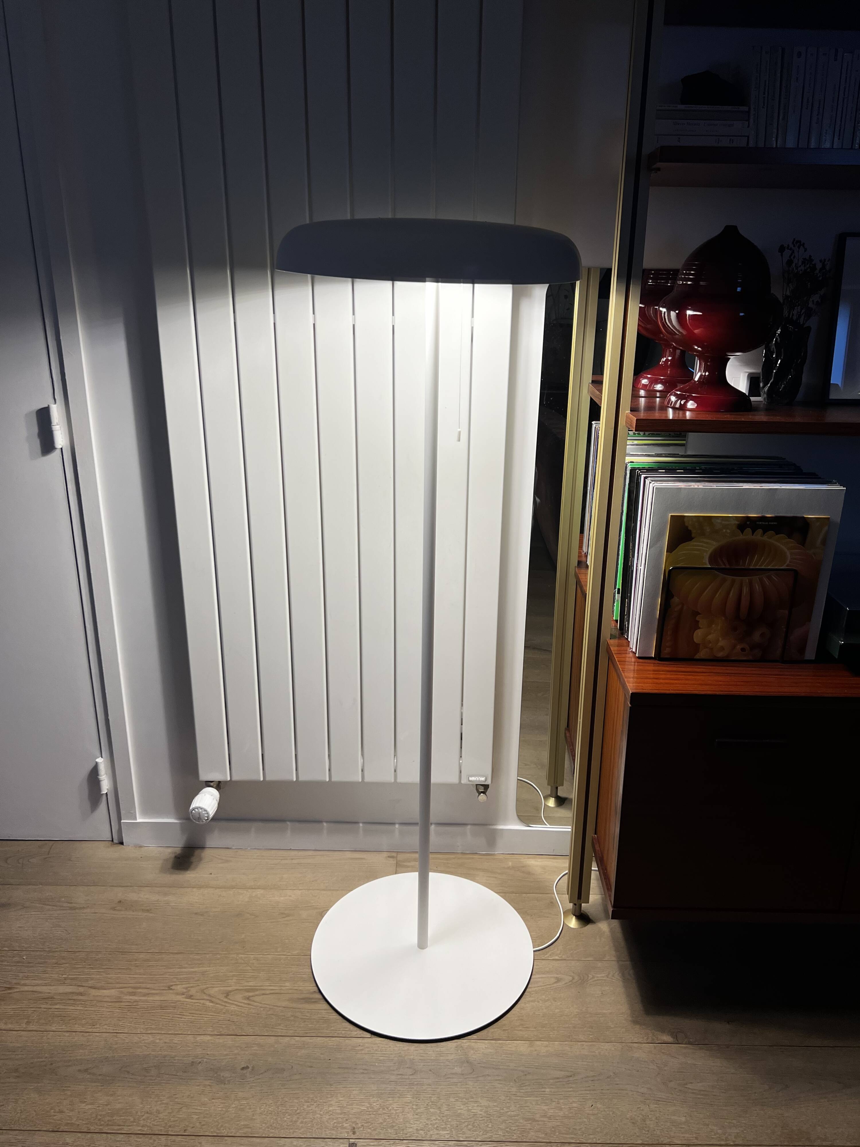 White designer floor lamp Matti Klenell Örsjö Belysning