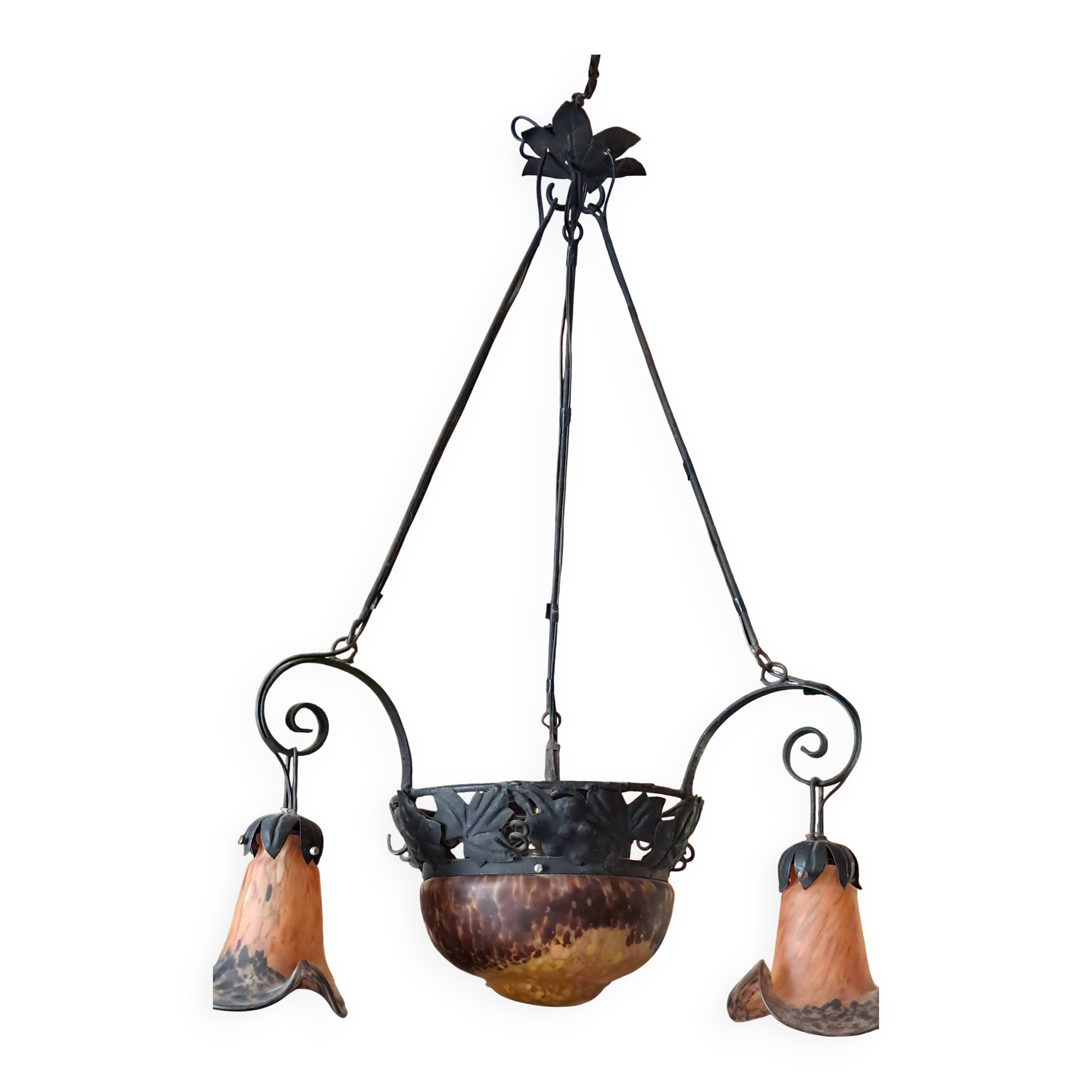 Lustrous Art Nouveau style in glass paste