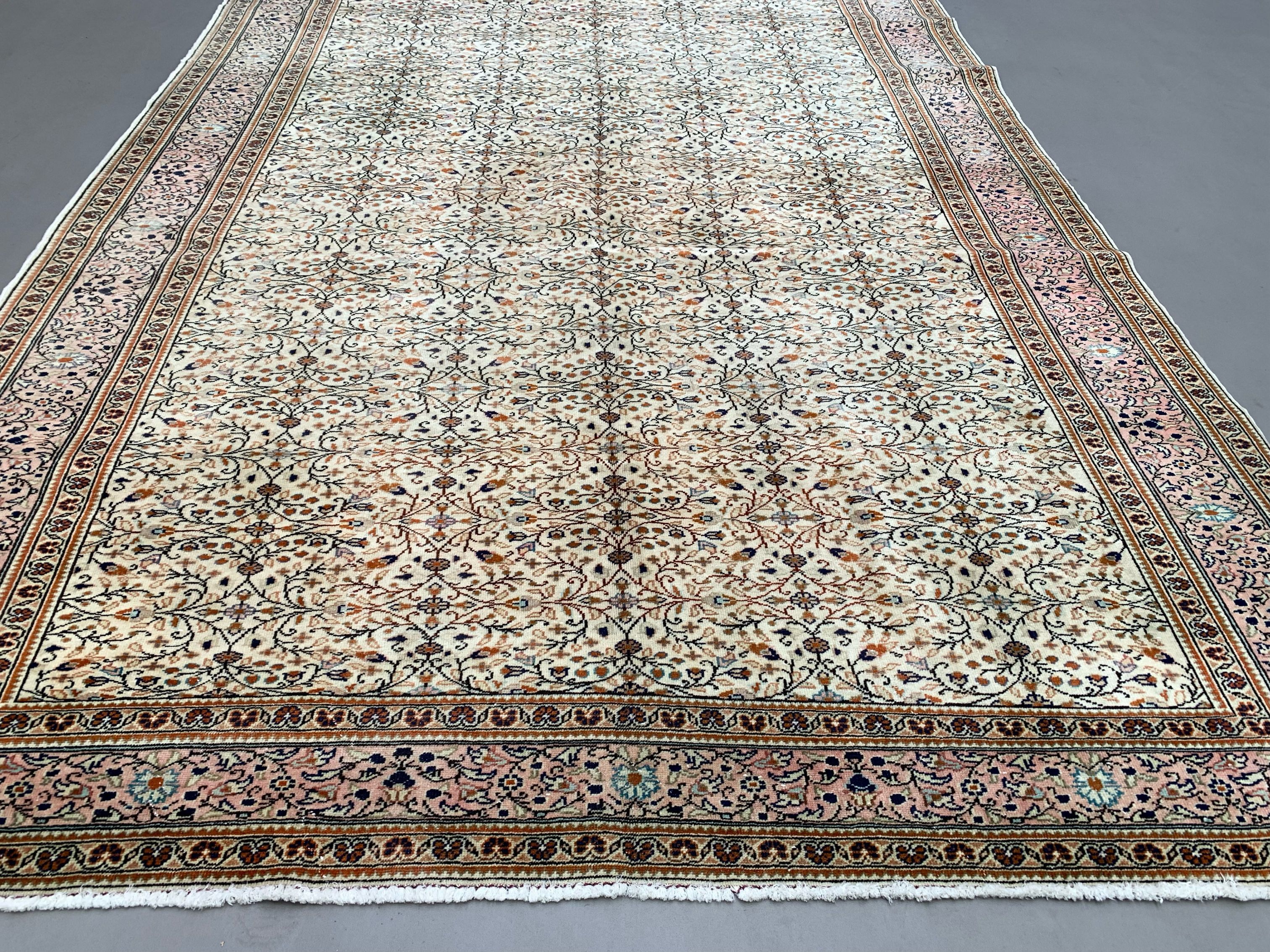 Vintage Turkish Rug 200x290 cm