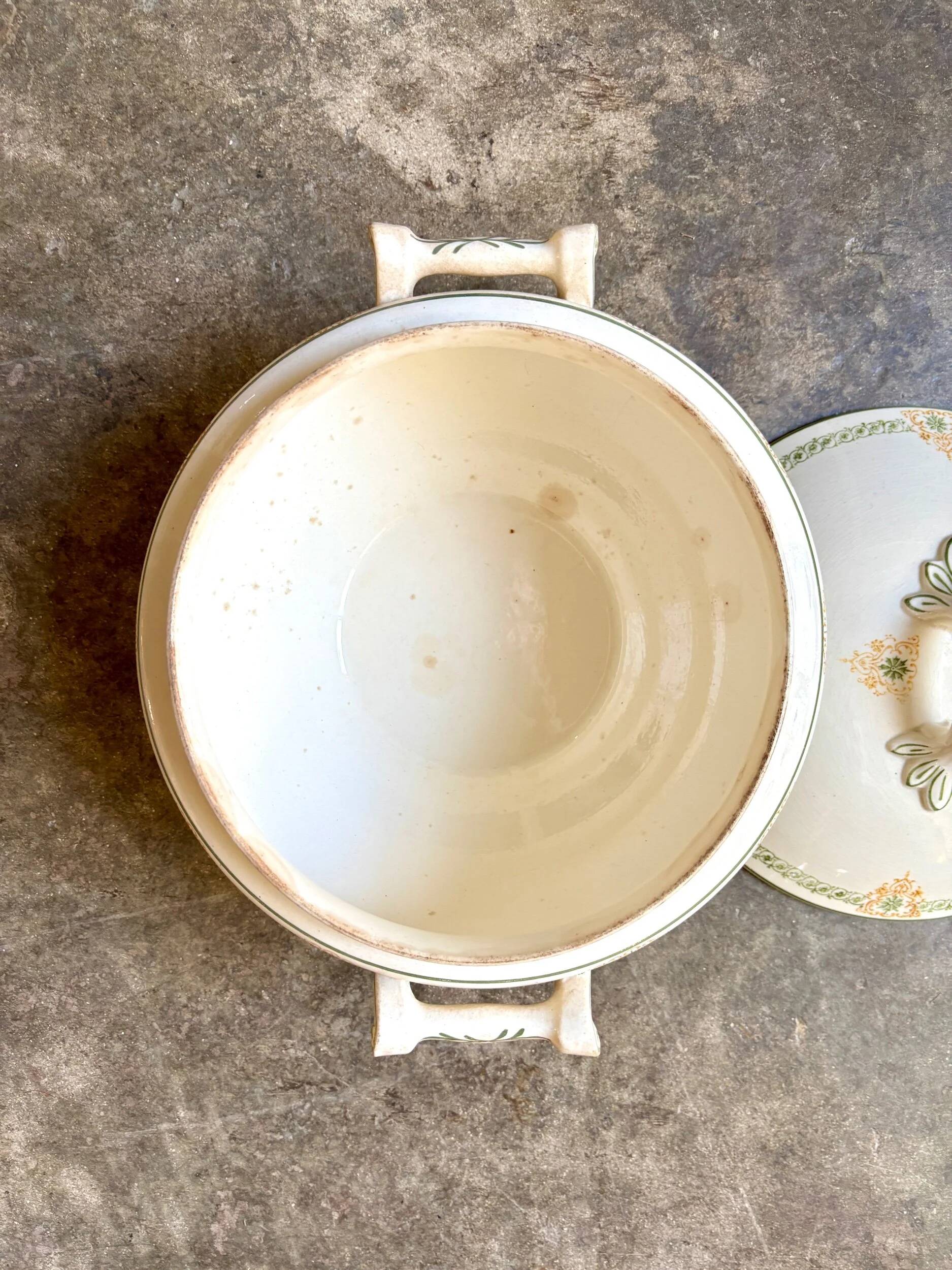 Longwy ironware soup tureen, "Longpré" service