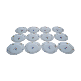 12 dessert plates made of St. Amand diam 19 cm