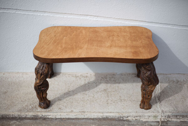 Table basse bois et pieds de vigne
