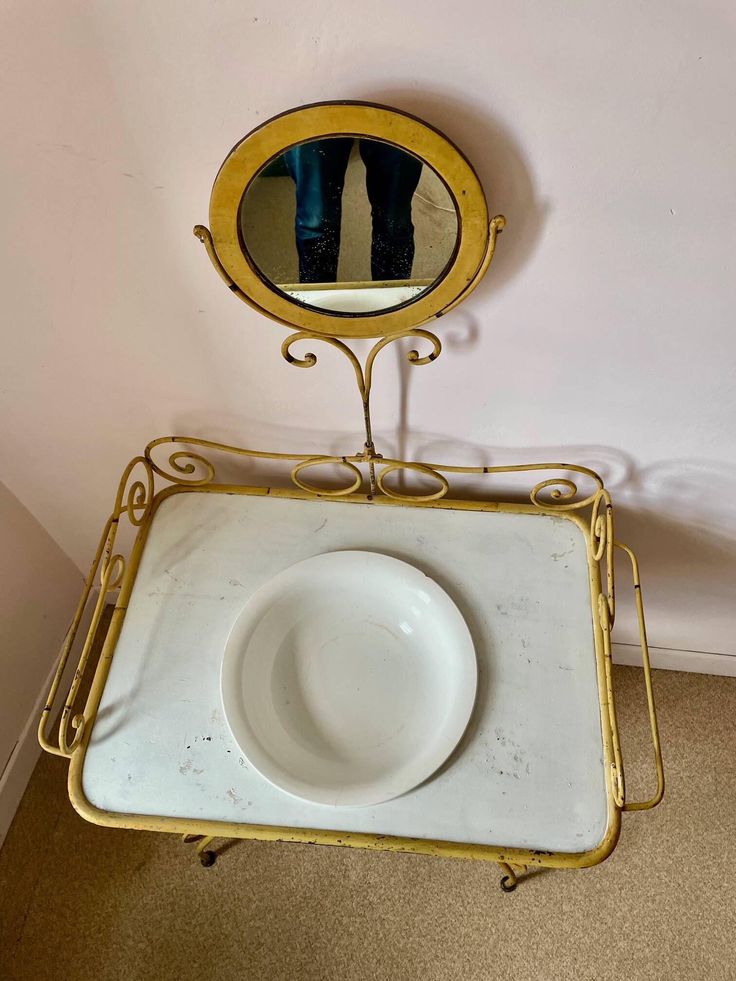 antique Provençal dressing table
