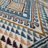Handmade margoum rug in natural wool