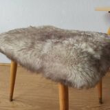 Tabouret tissu poilu, années 1960