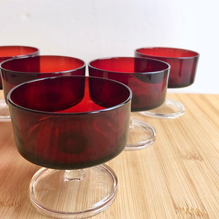 BP Red Luminarc Cups