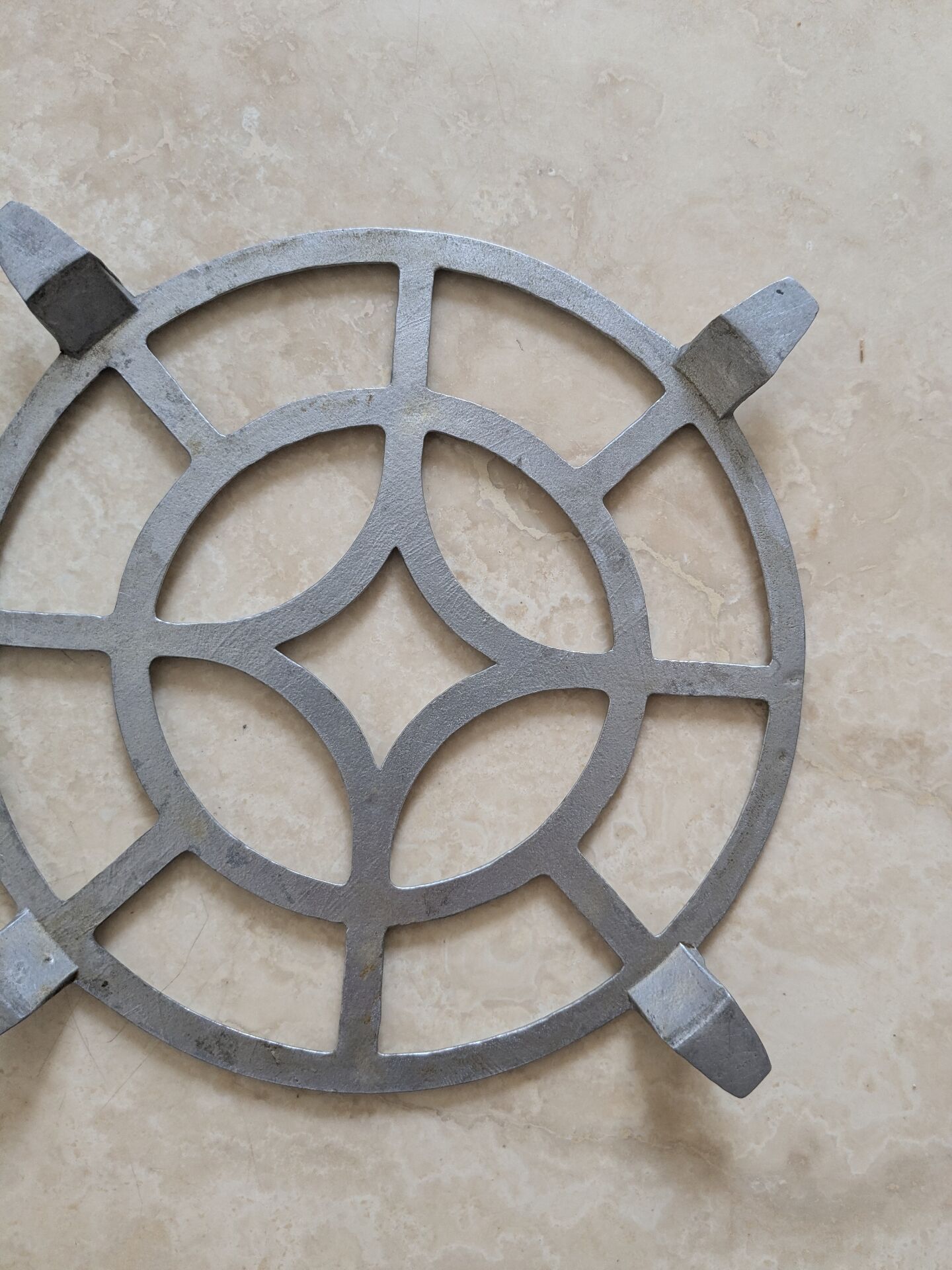 Trivet