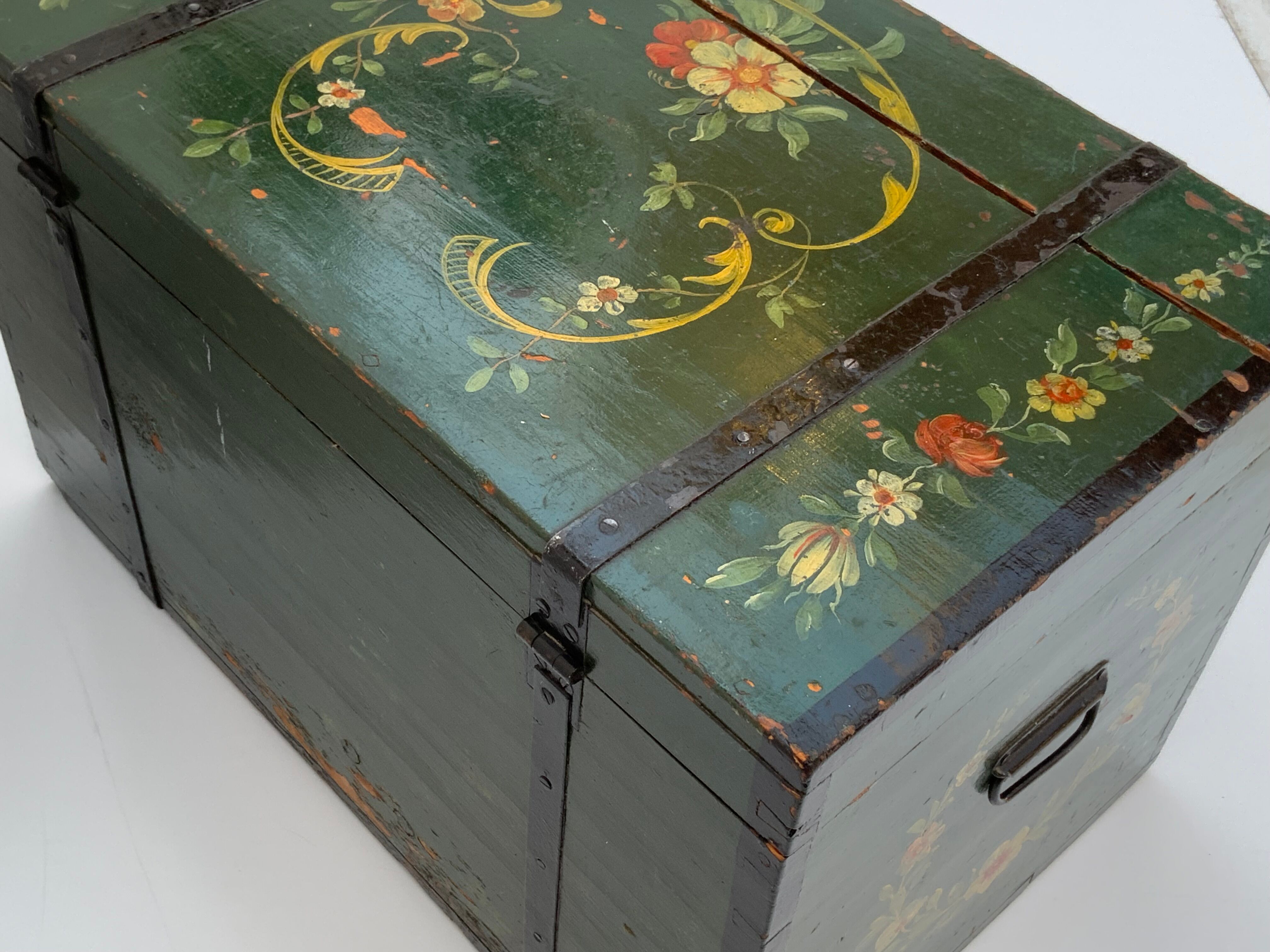 Antique hand painted swedish chest or trunk/ coffee table