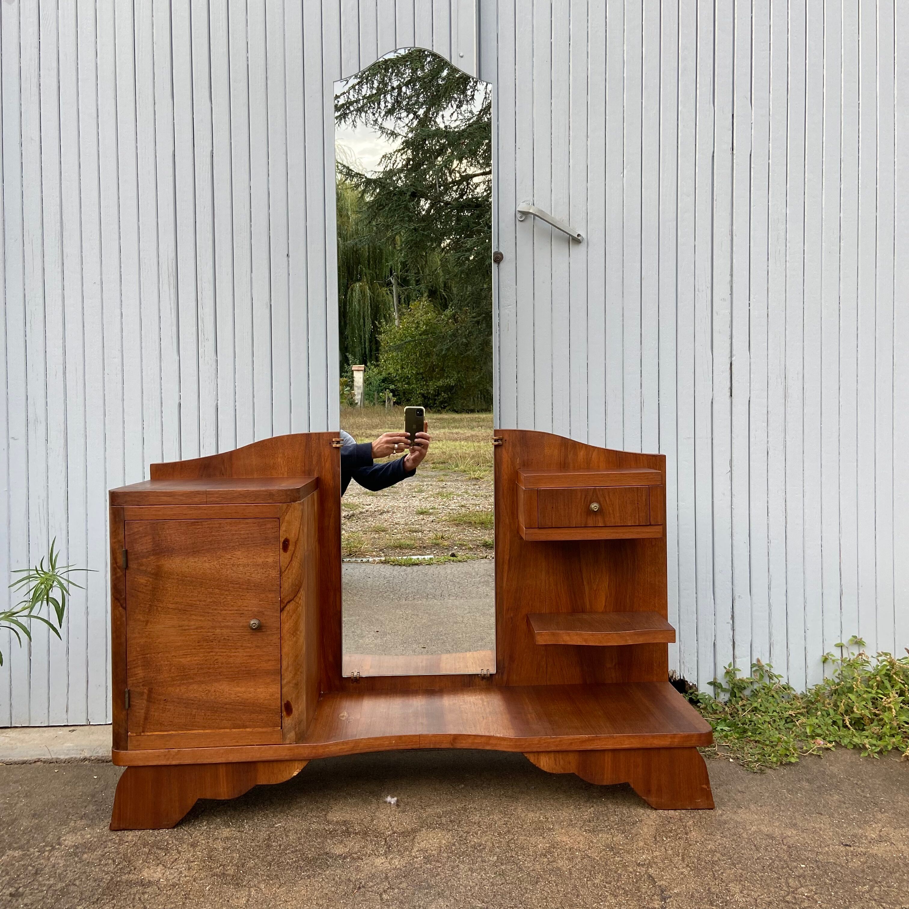 Art Deco dressing table