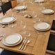 Extendable farmhouse table in solid oak, renovated.