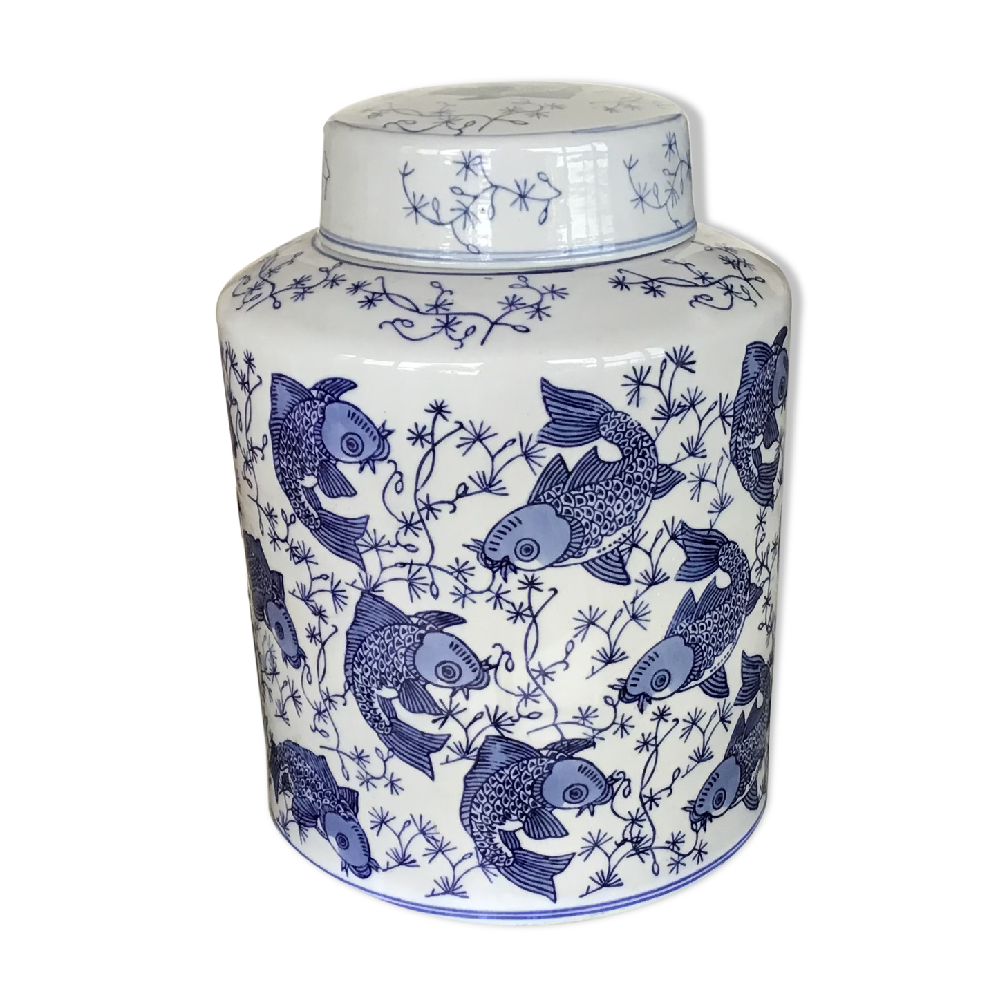 Pot with lidded Chinese décor