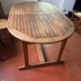 Extendable garden table with four chairs