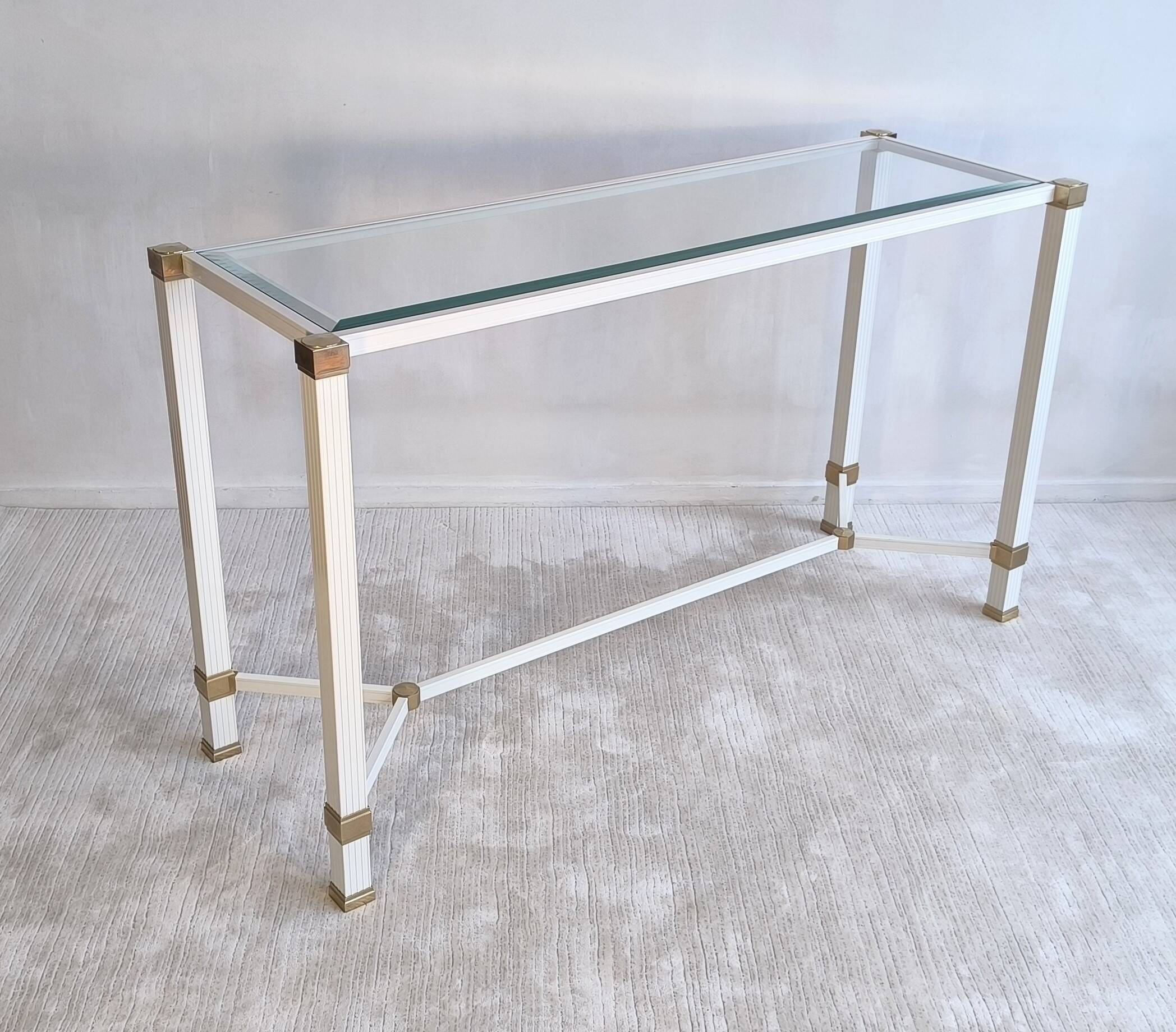 Iconic white console with designer spacer, signed Pierre Vandel Paris