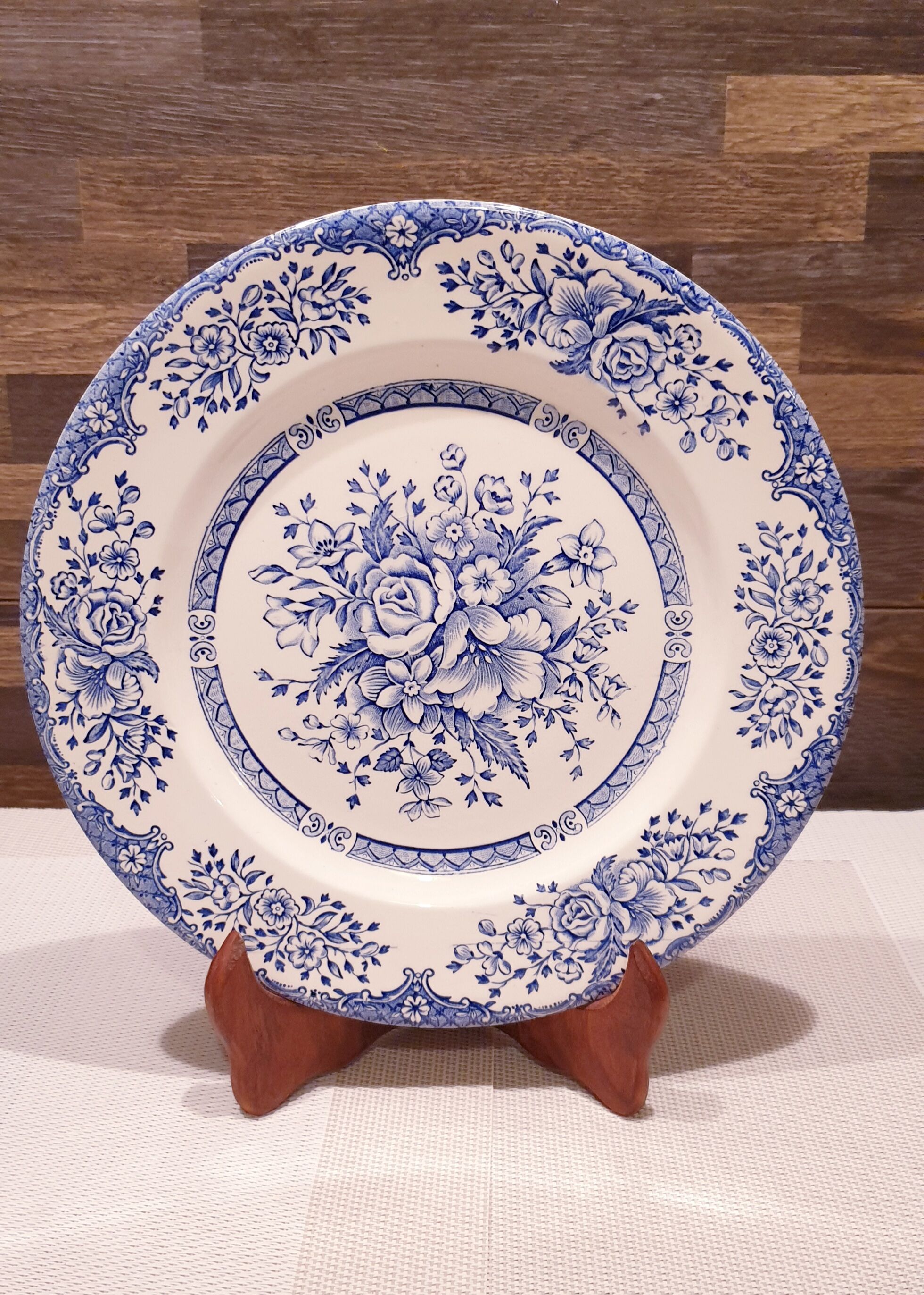 3 plates blue flower vintage English porcelain
