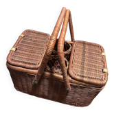 Wicker picnic basket