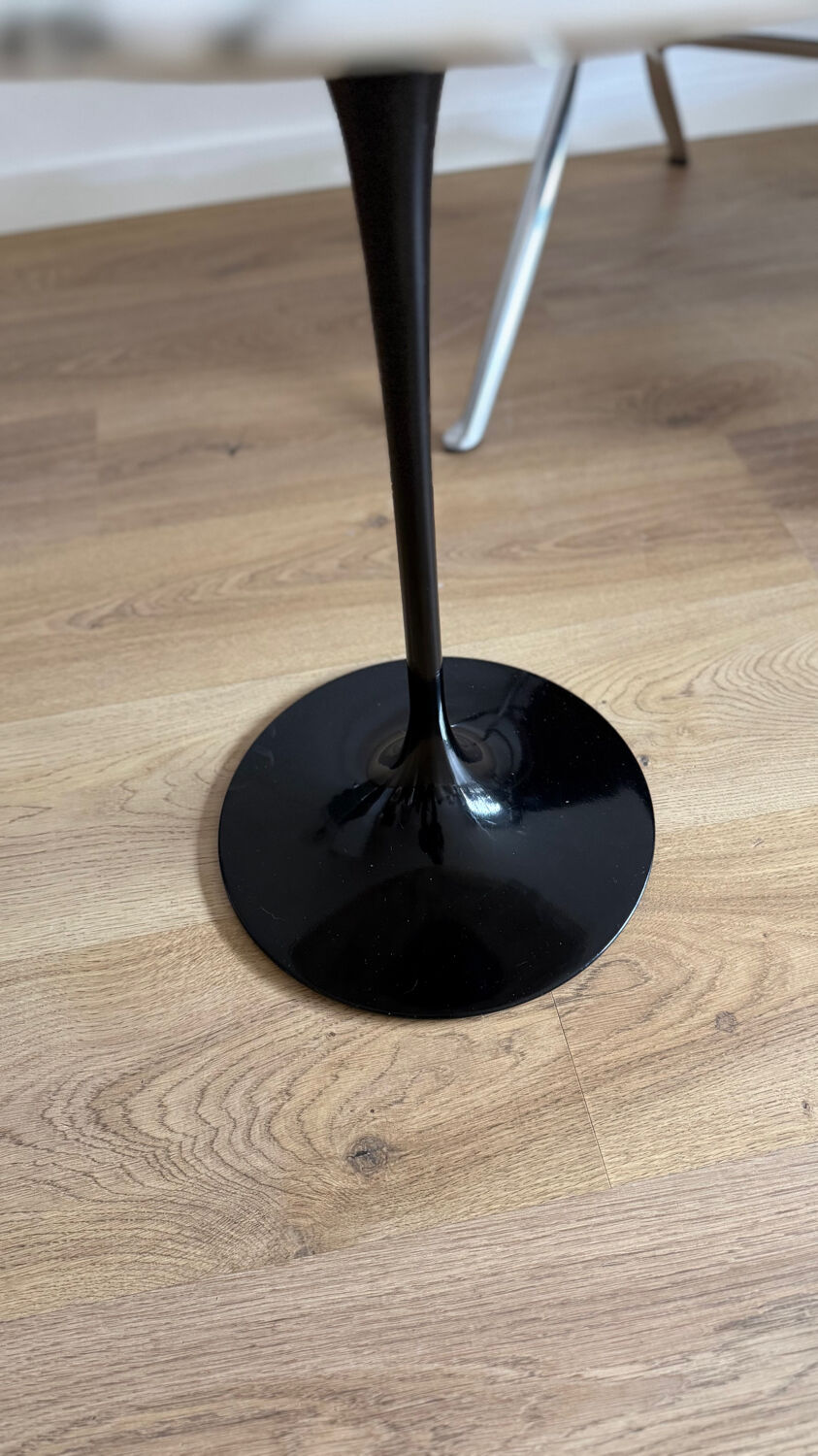 Side table - Gueridon - Occasional table