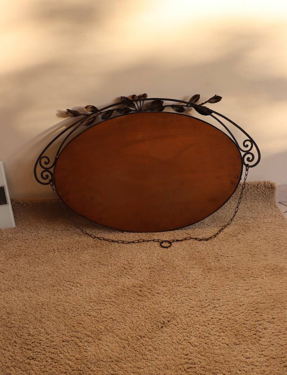 Miroir ovale en fer forgé Art Nouveau