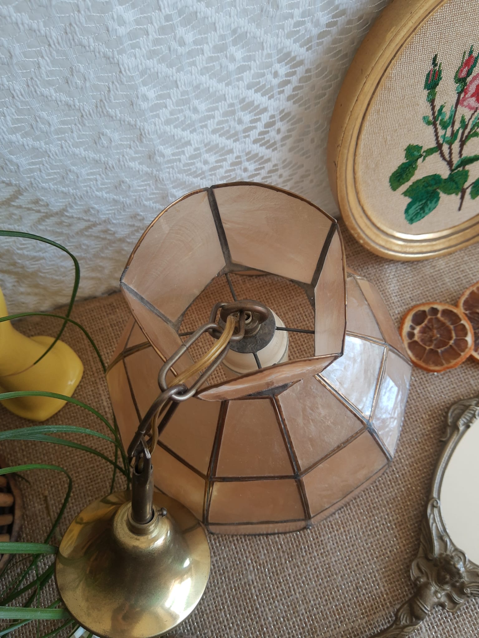 Suspension in mother-of-pearl and vintage brass