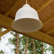 Suspension neuve alix d. reynis en porcelaine de limoge
