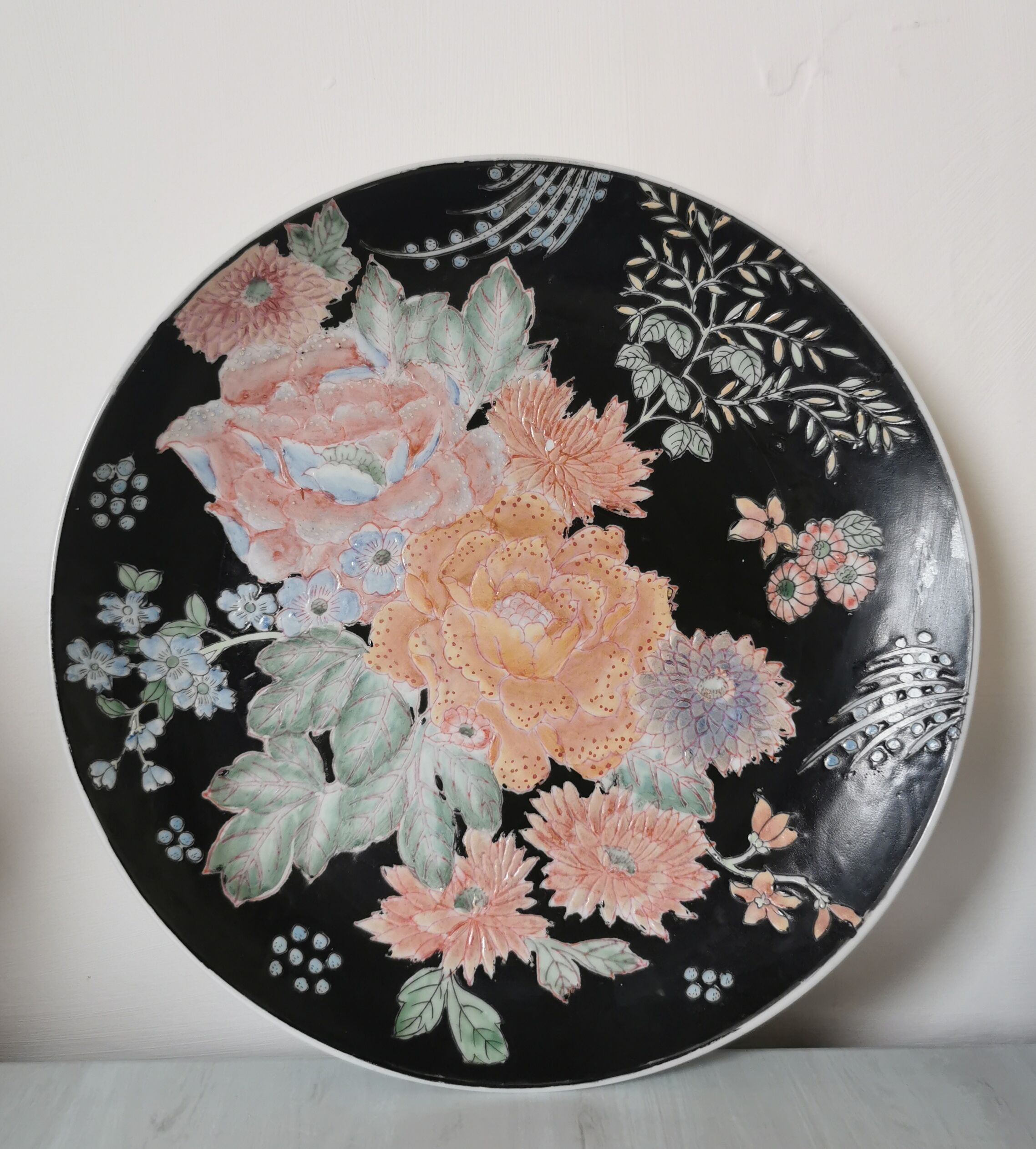 Chinese flower plate