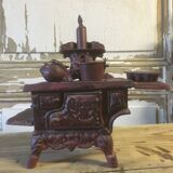 Stove, miniature cast iron stove + utensils