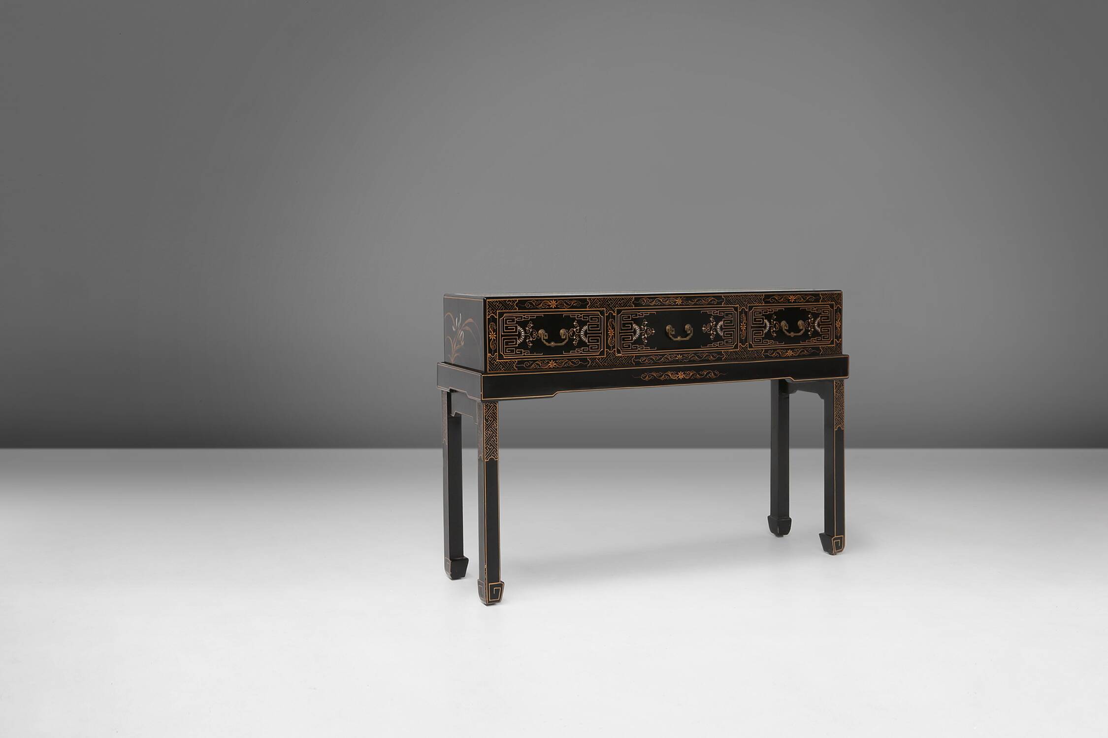 20th century chinese console