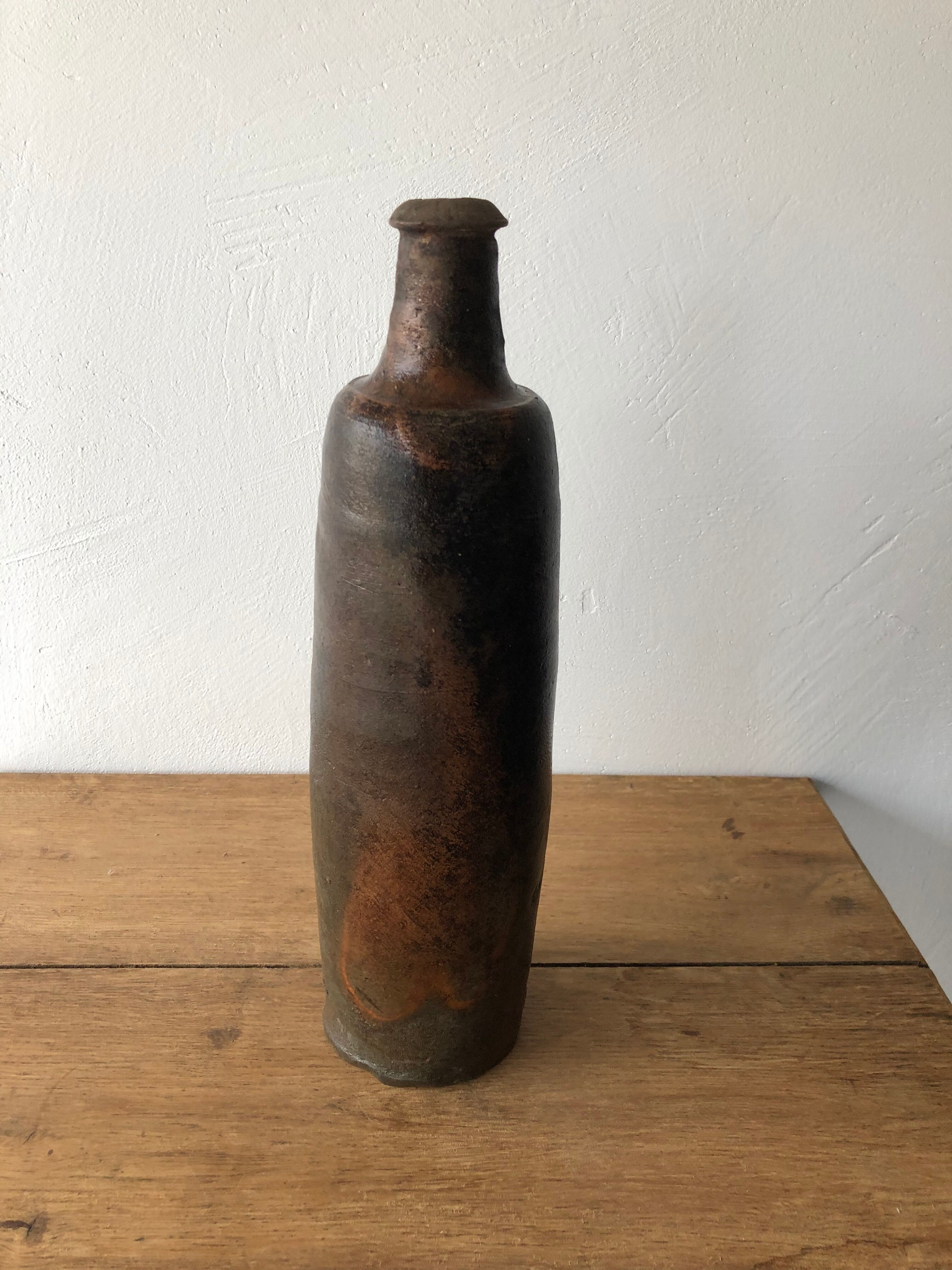 BHV - Old sandstone bottle