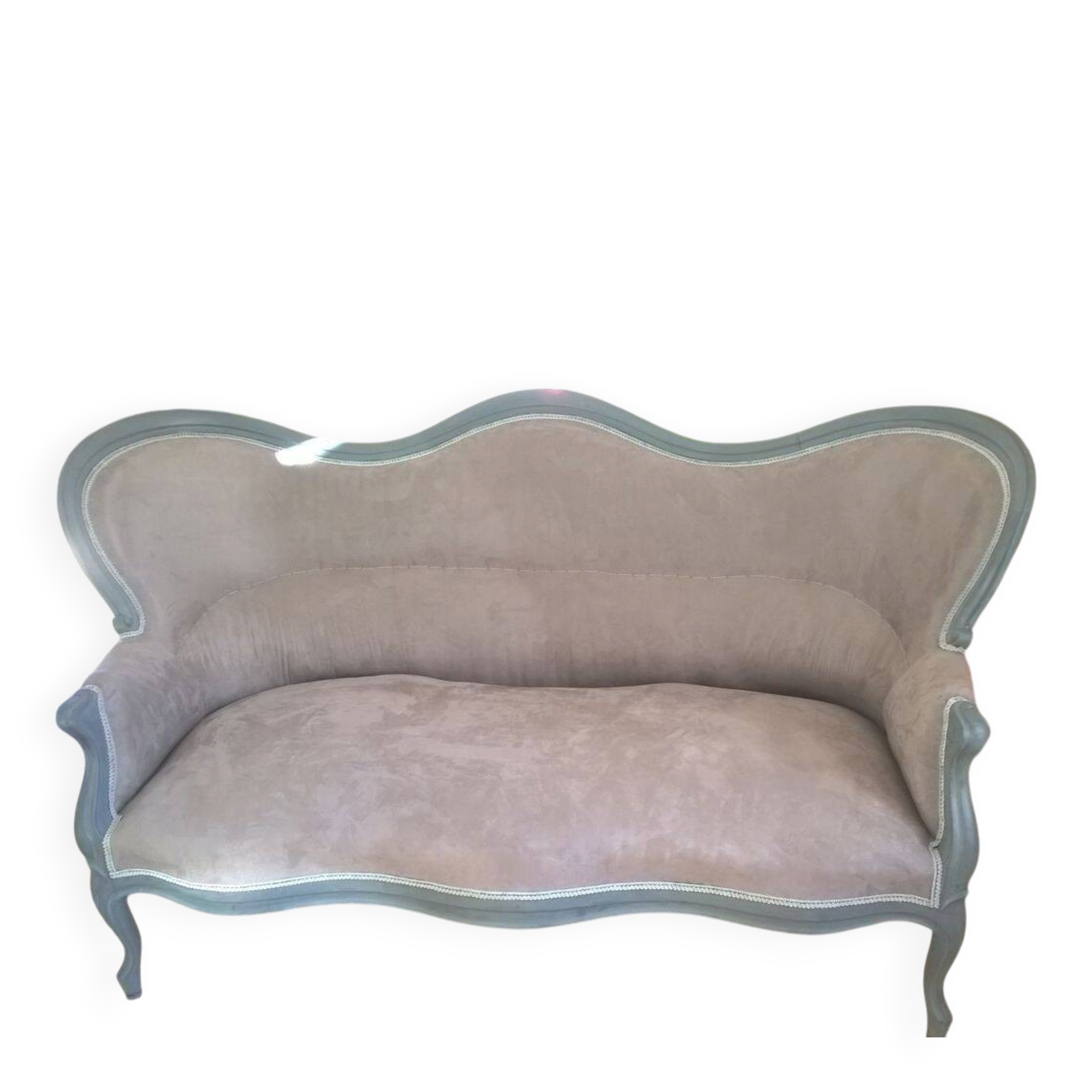 Louis Philippe banquette style