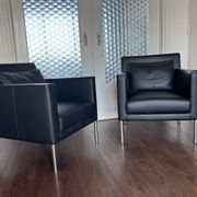 2 fauteuils de salon modernistes allemands en cuir noir et acier de Walter Knoll