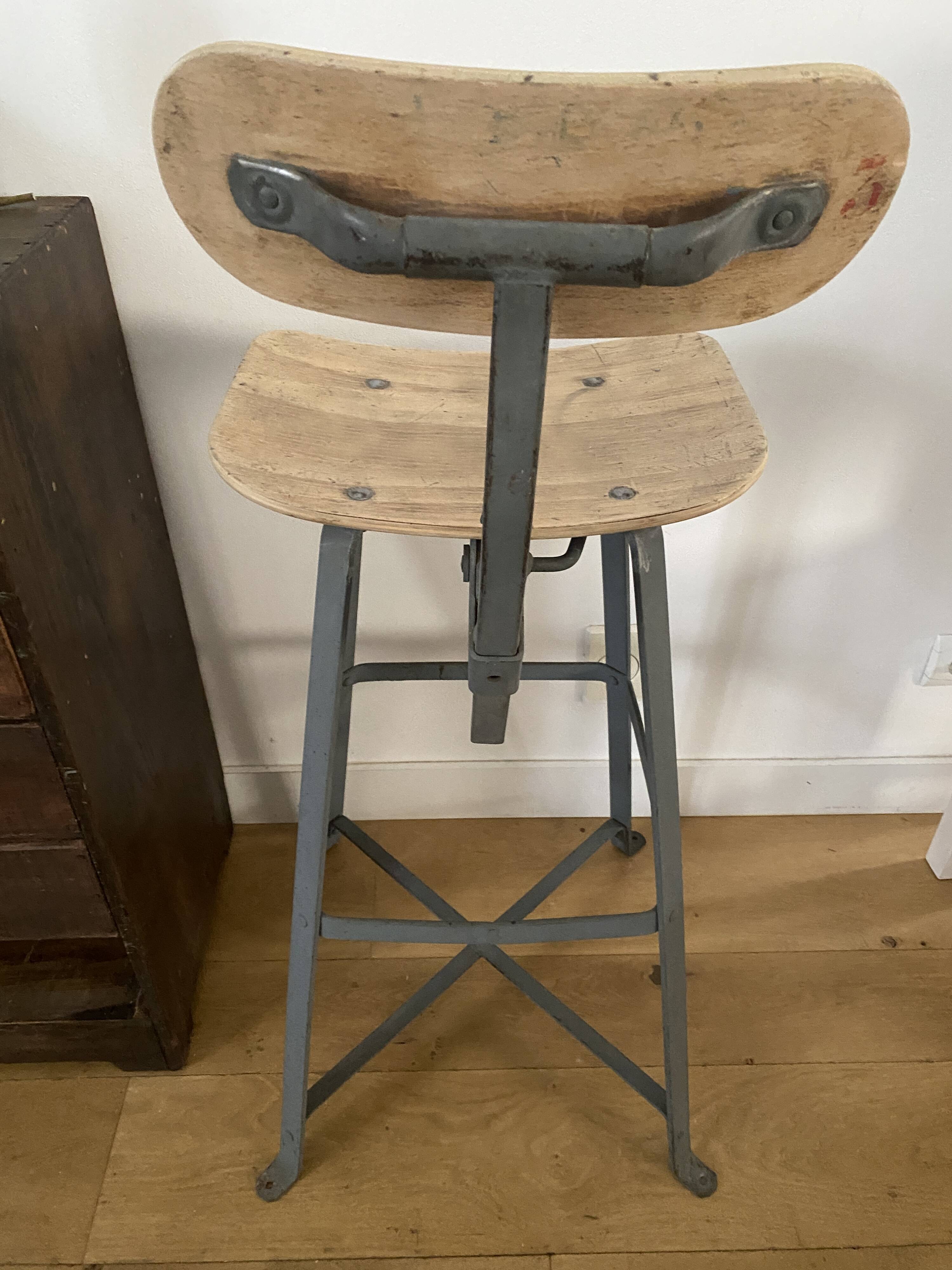 High workshop chair