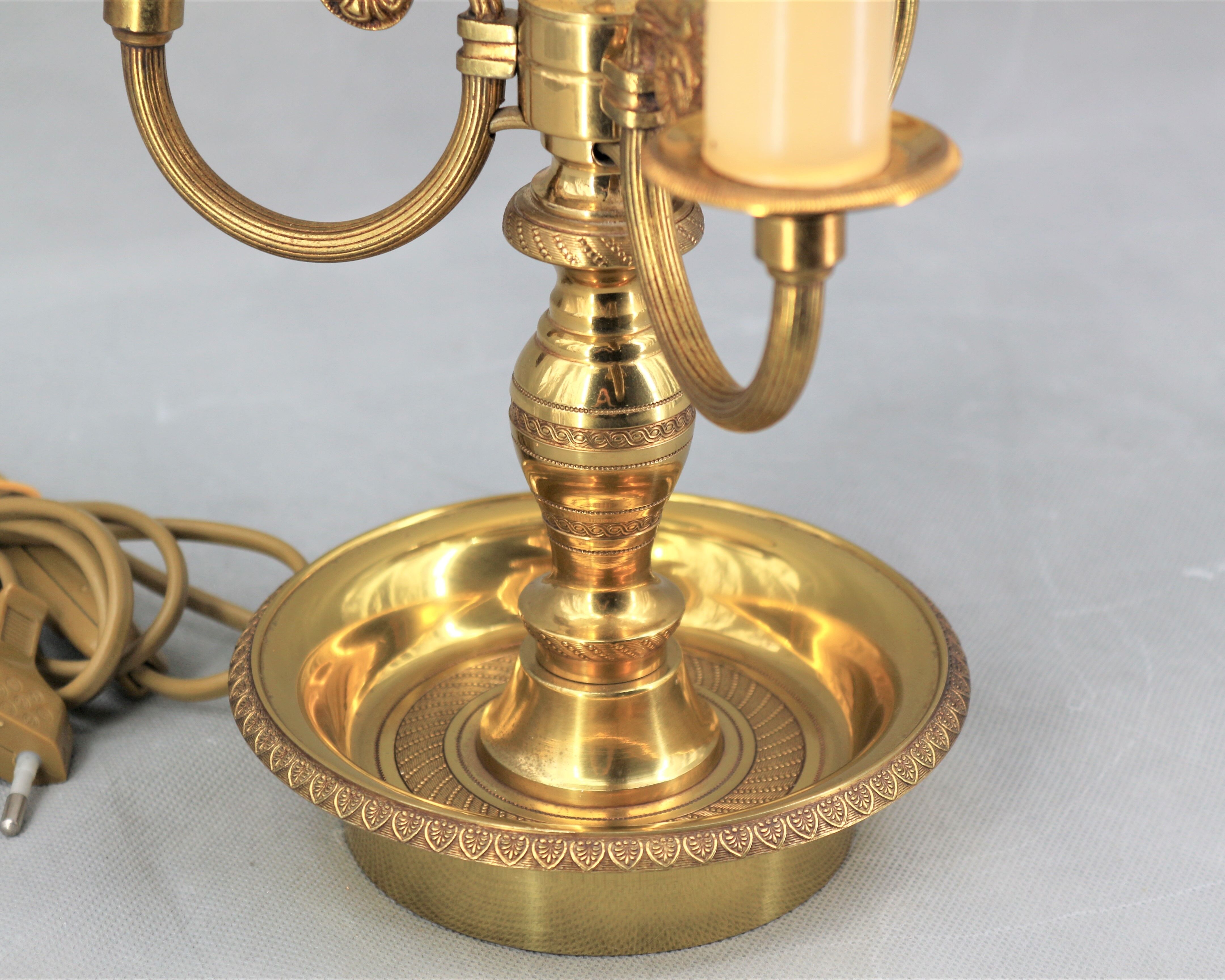 Louis XVI style bronze hot water bottle lamp, Three lights, Lampshade painted in cracked green