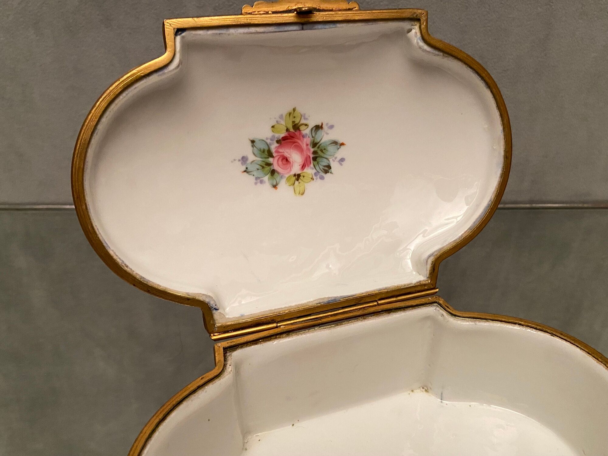 Domed porcelain box polychrome floral decoration on blue background brand Sèvres