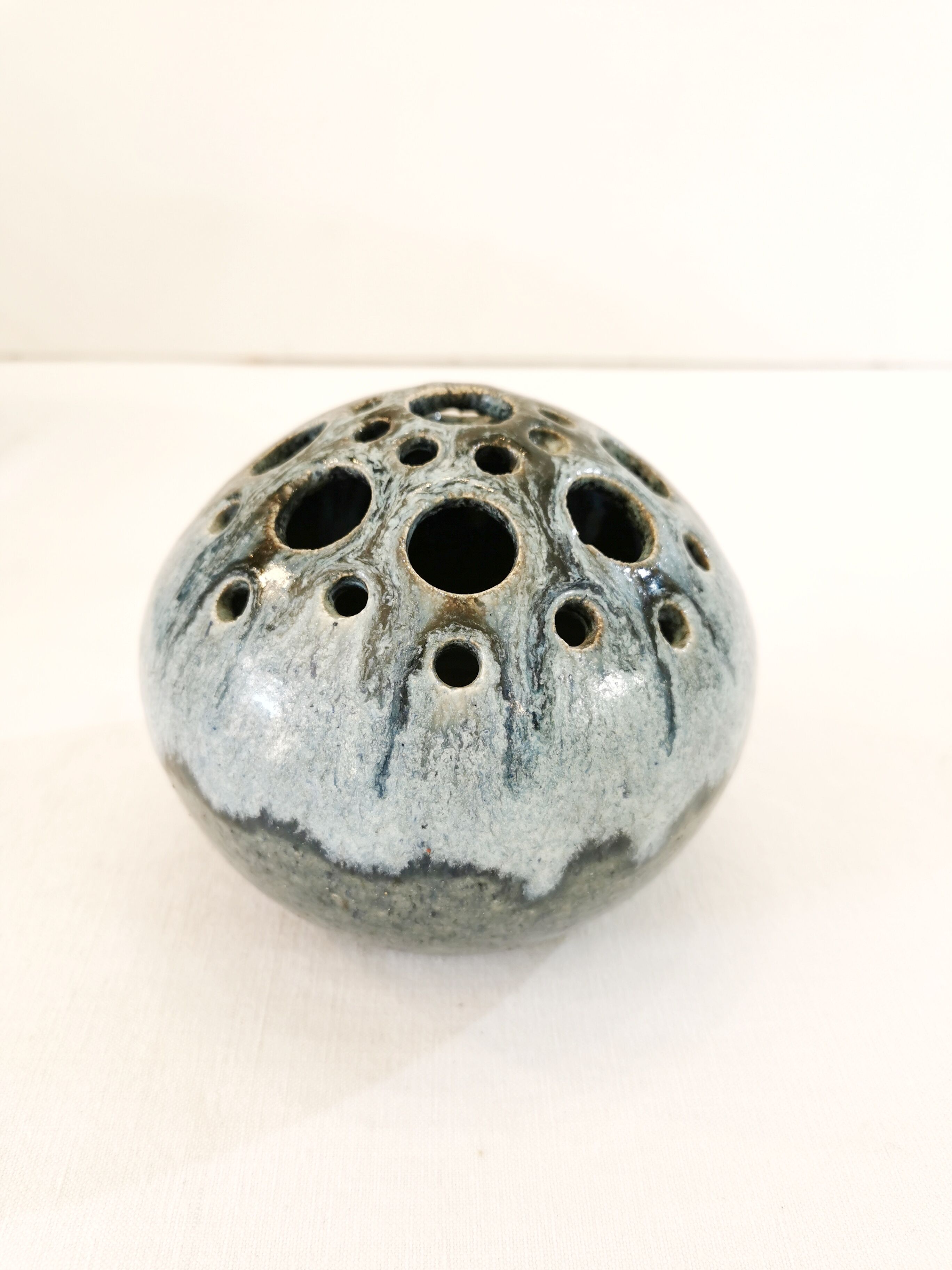 Ceramic flower spike