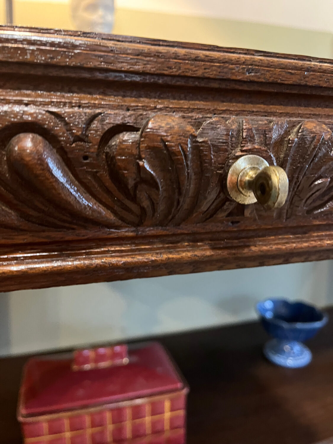 Console or turned wooden service table