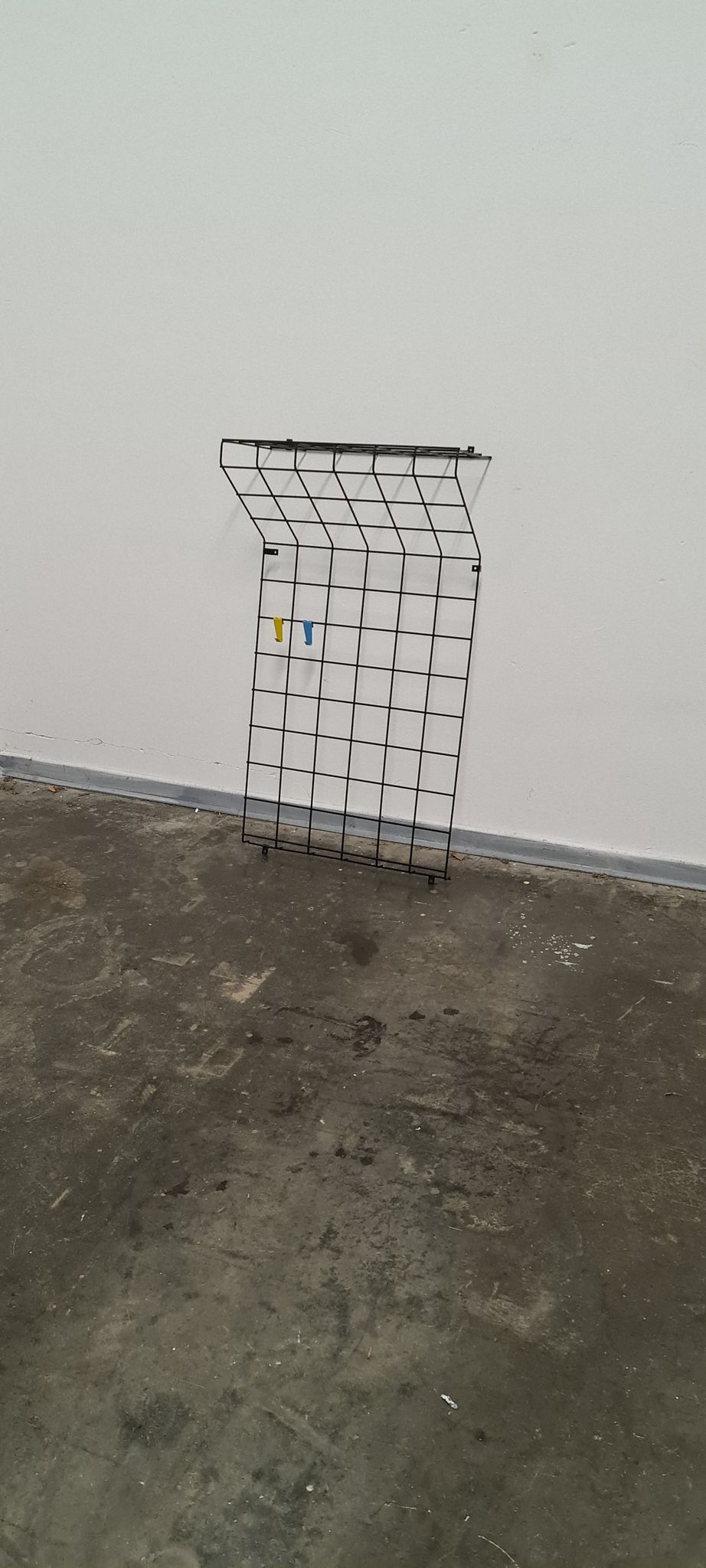 Vintage metal coat and hat rack